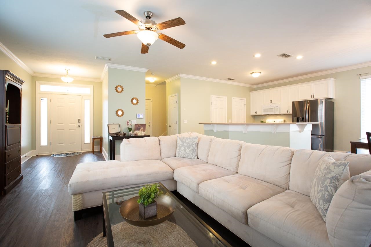 2633 Fenwood Court