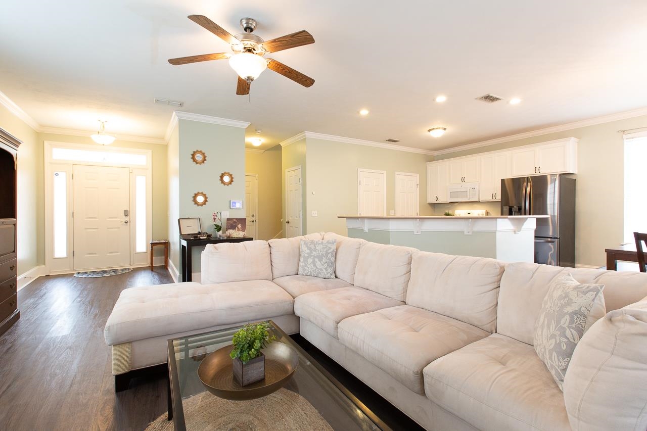 2633 Fenwood Court