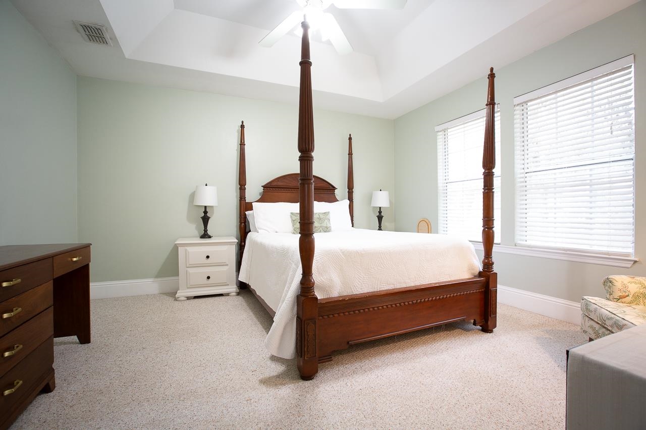 2633 Fenwood Court