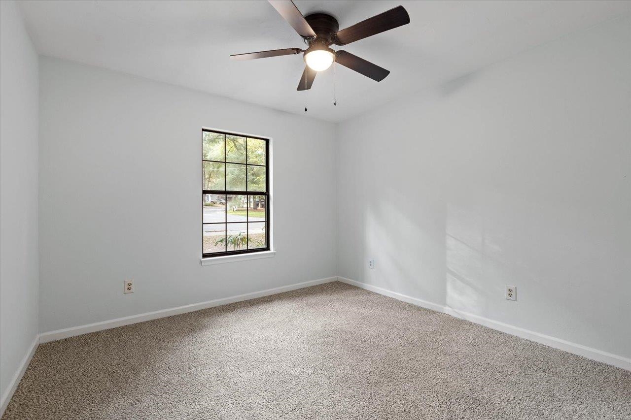 2315 Nannas Loop