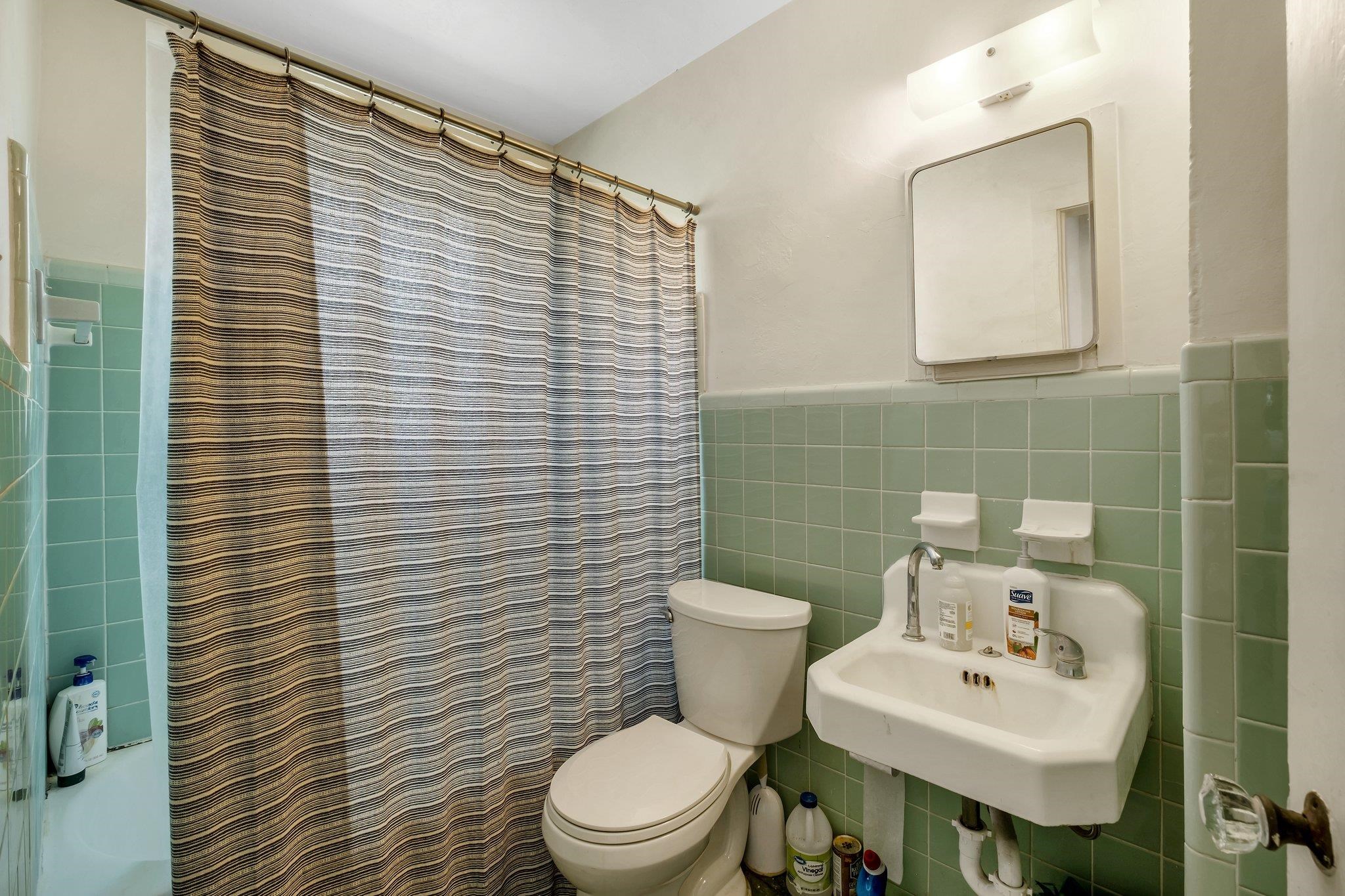 522 Terrace Street Unit: 522-1,524-2,526A-3,526B-4