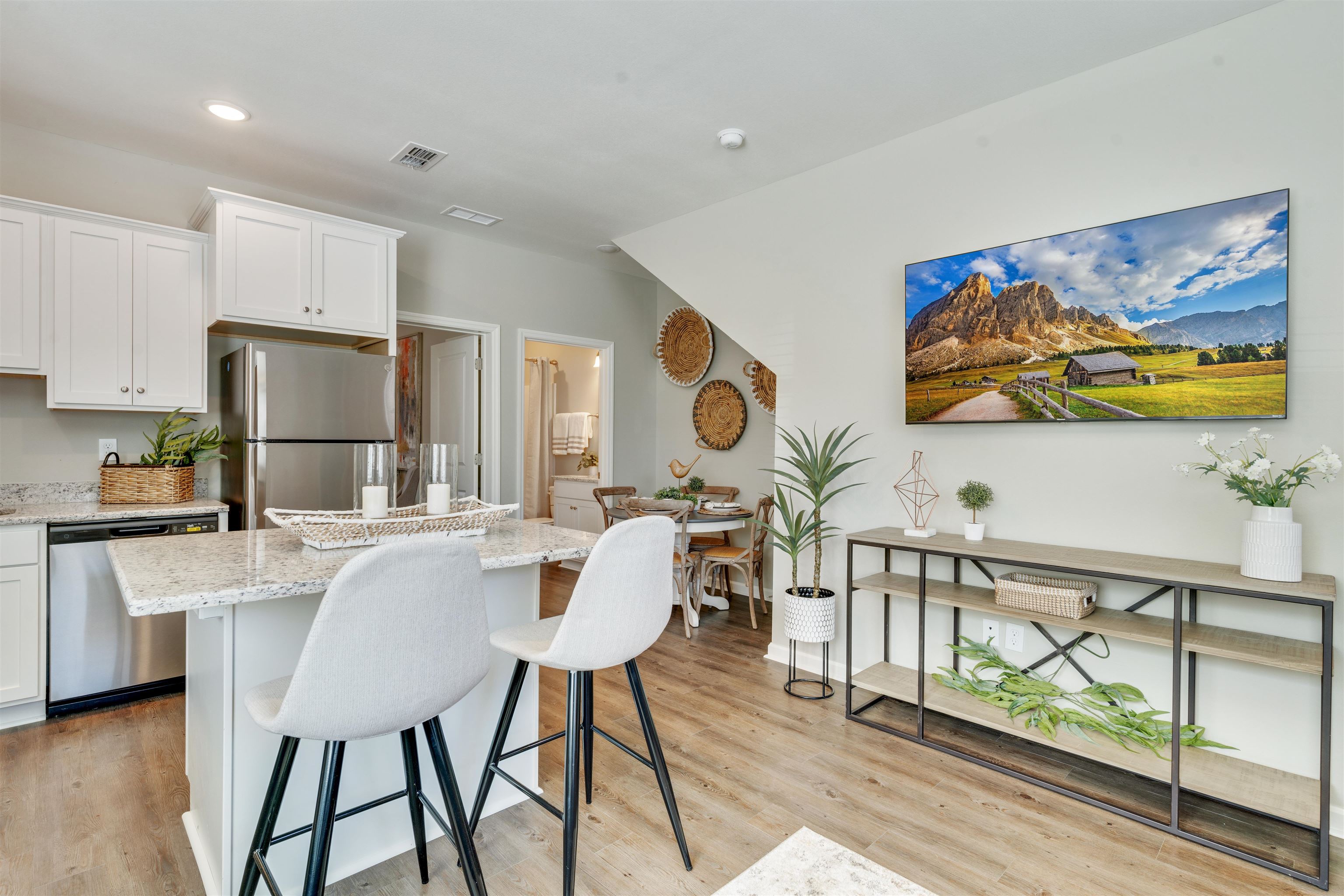 1956 Evanston Avenue Unit: 605