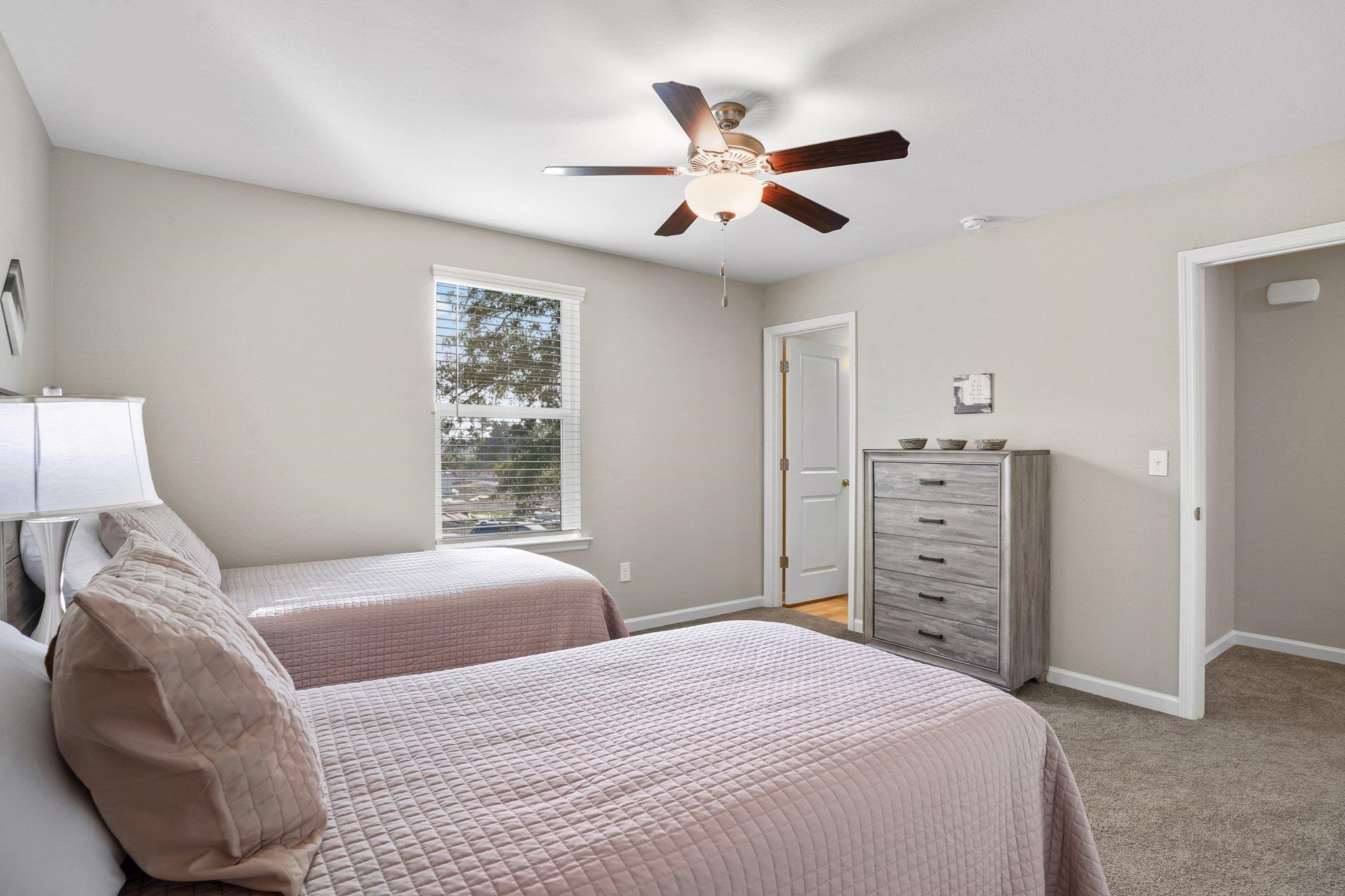 1962 Evanston Avenue Unit: 608