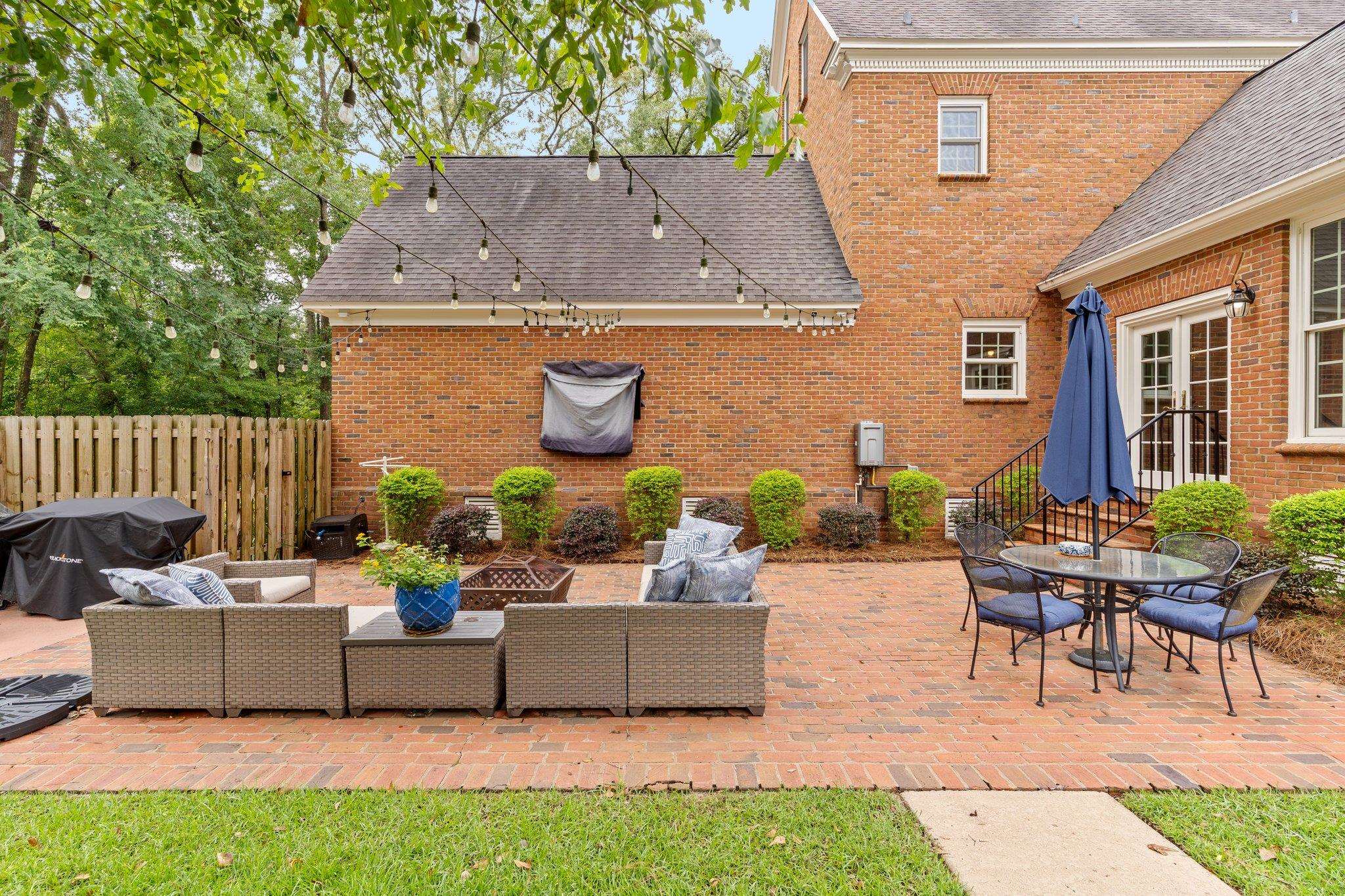1727 Highland Place