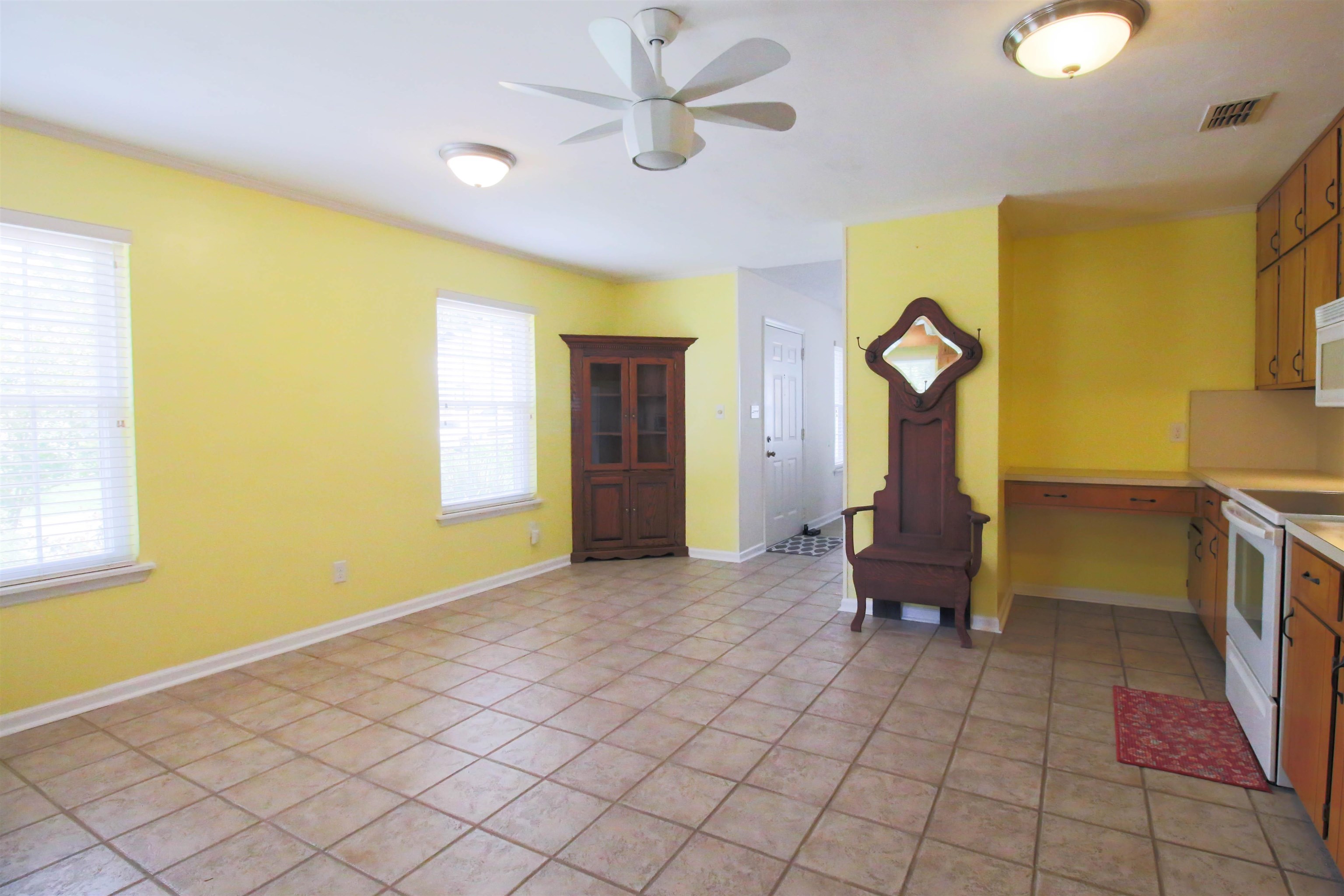 1561 Cinnamon Bear Circle