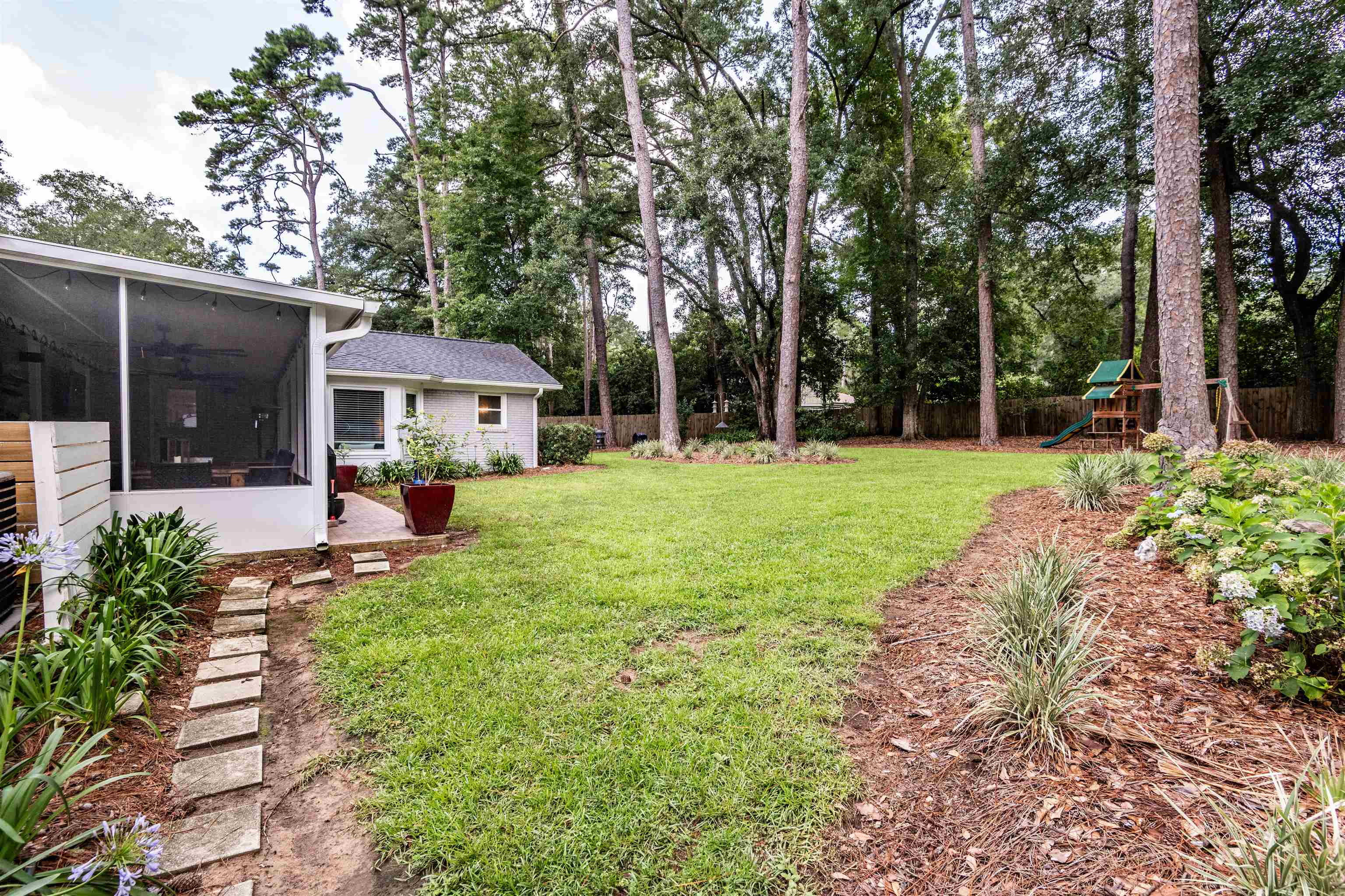 1106 Lothian Drive