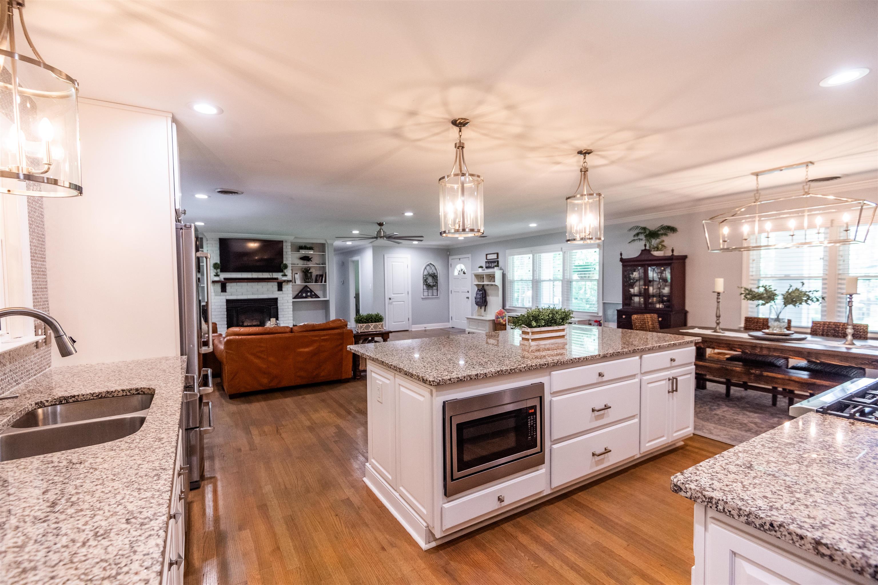 1106 Lothian Drive
