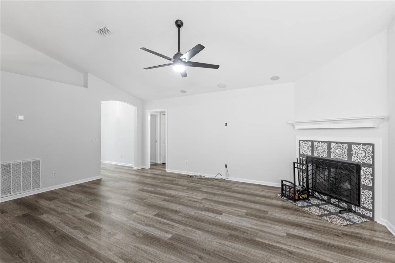 1475 Applewood Way