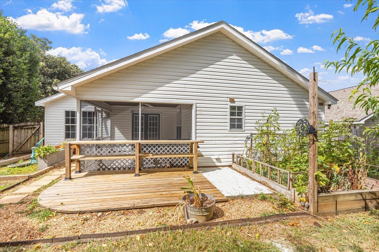 1475 Applewood Way