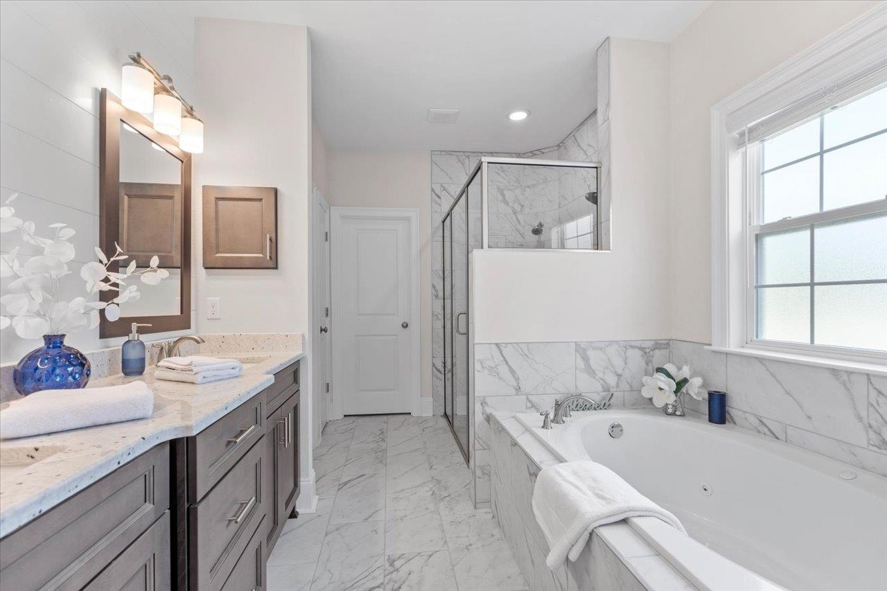 5205 Royal Fern Circle