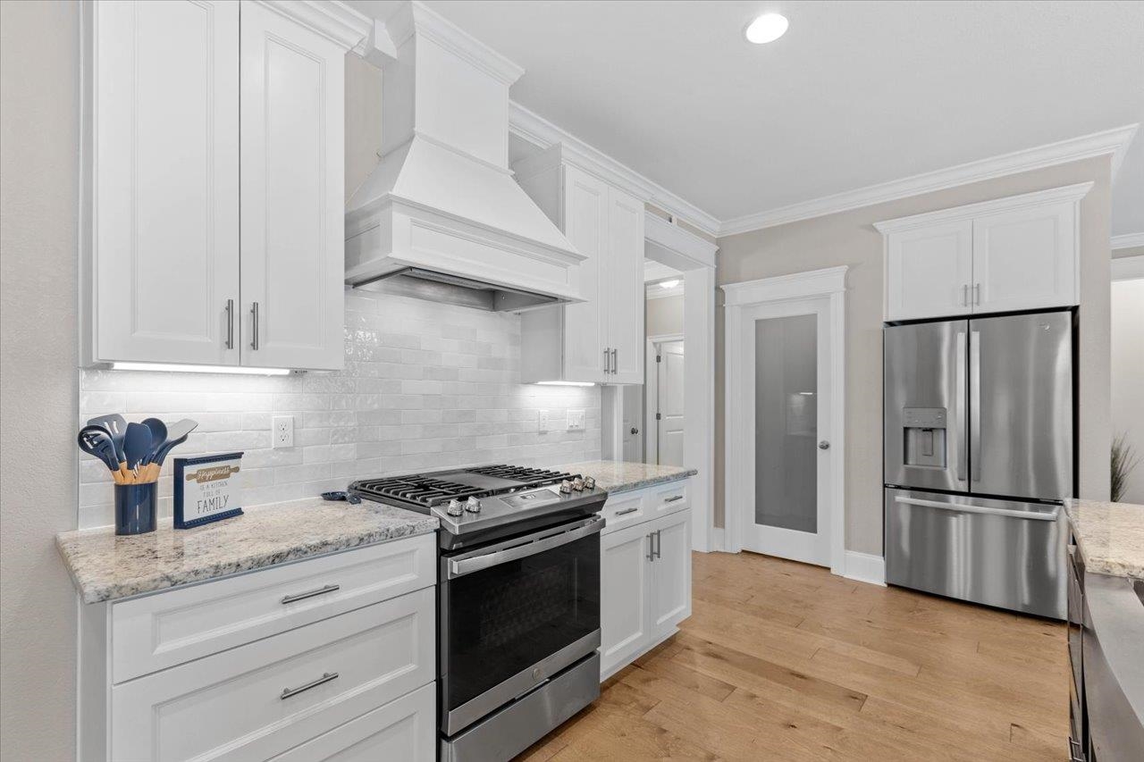 5205 Royal Fern Circle