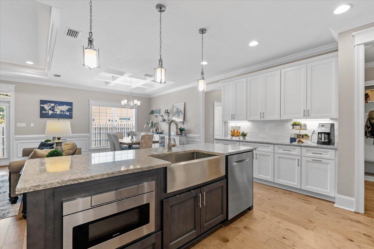 5205 Royal Fern Circle