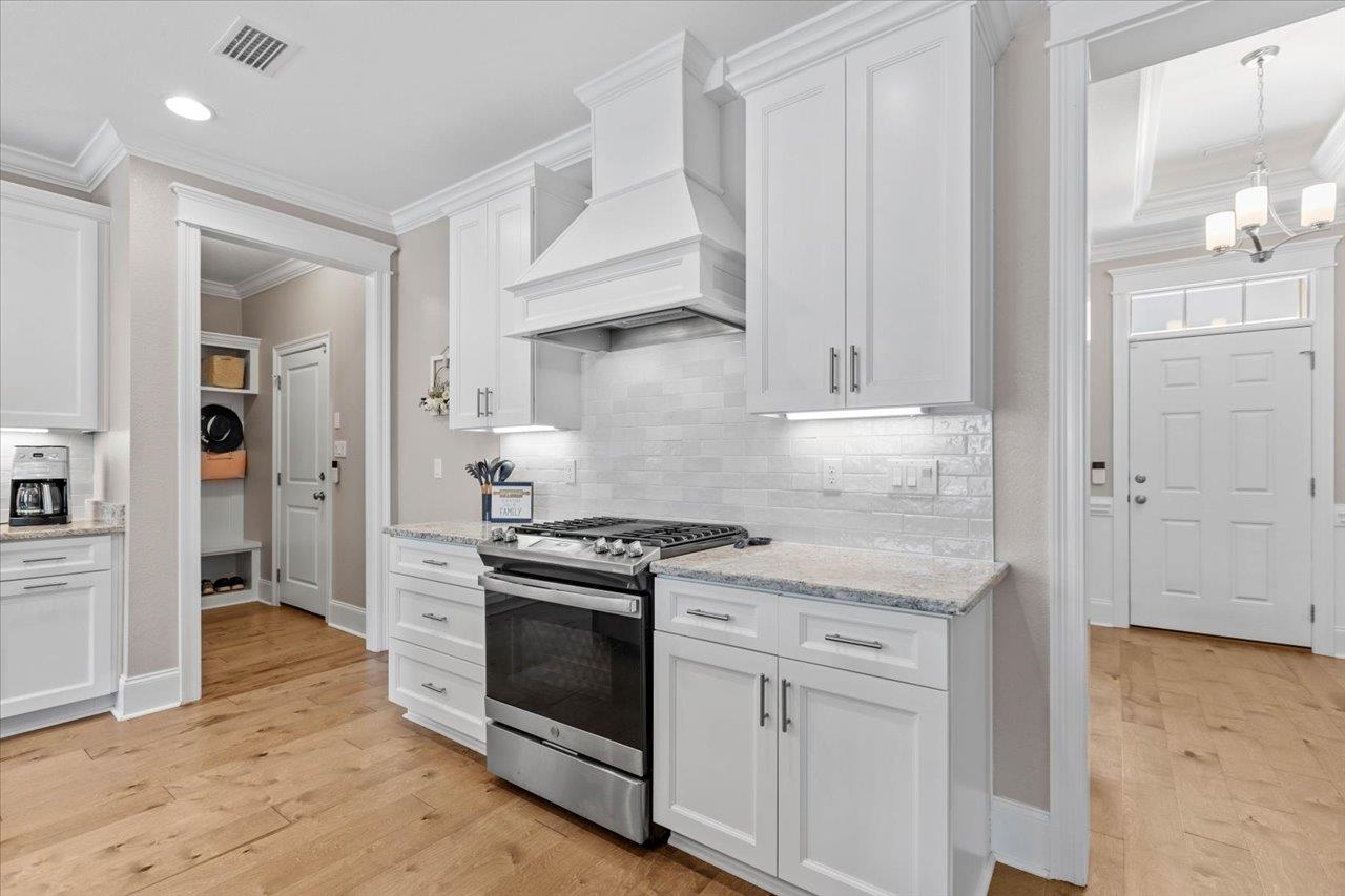 5205 Royal Fern Circle