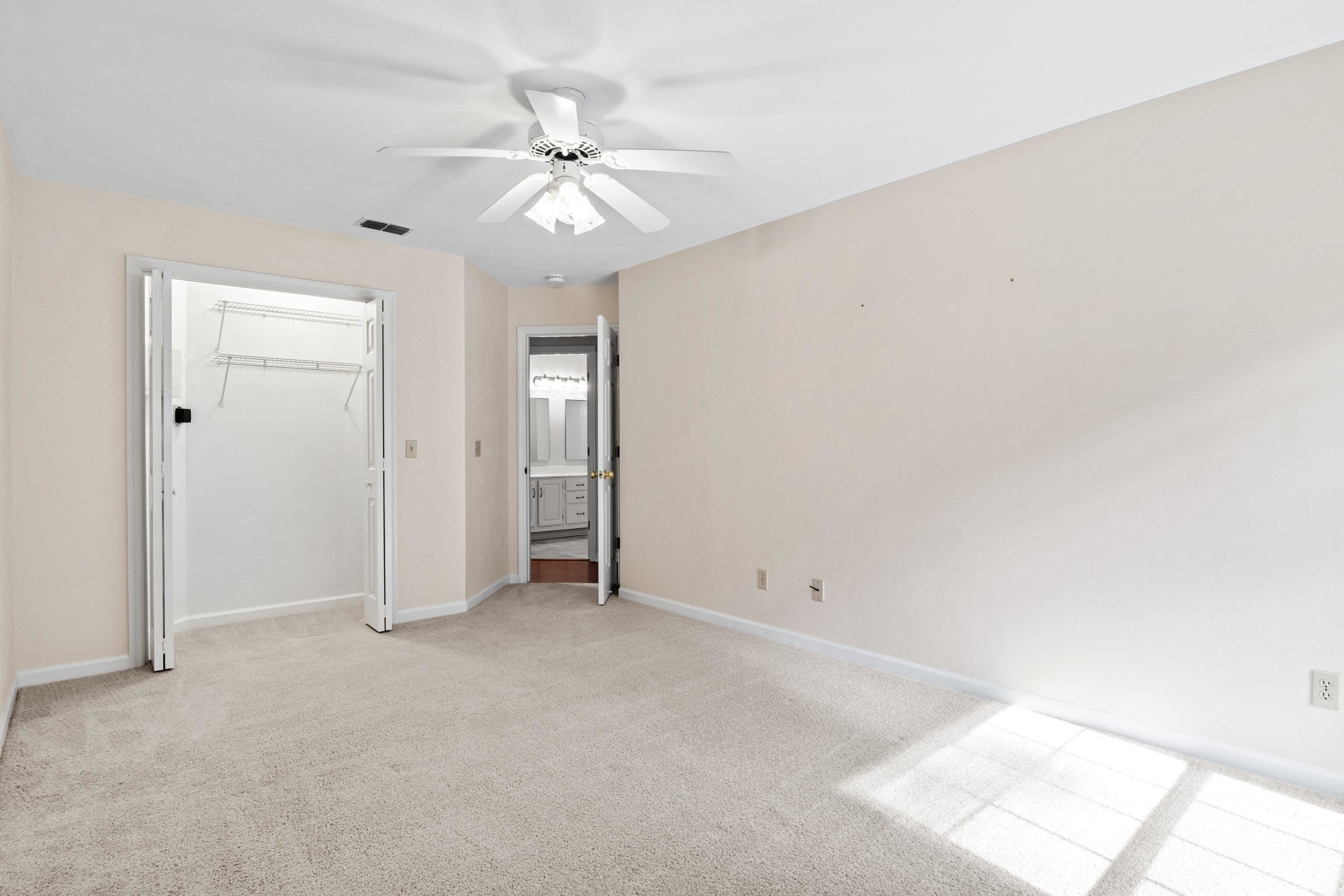 3549 Lakeshore Drive