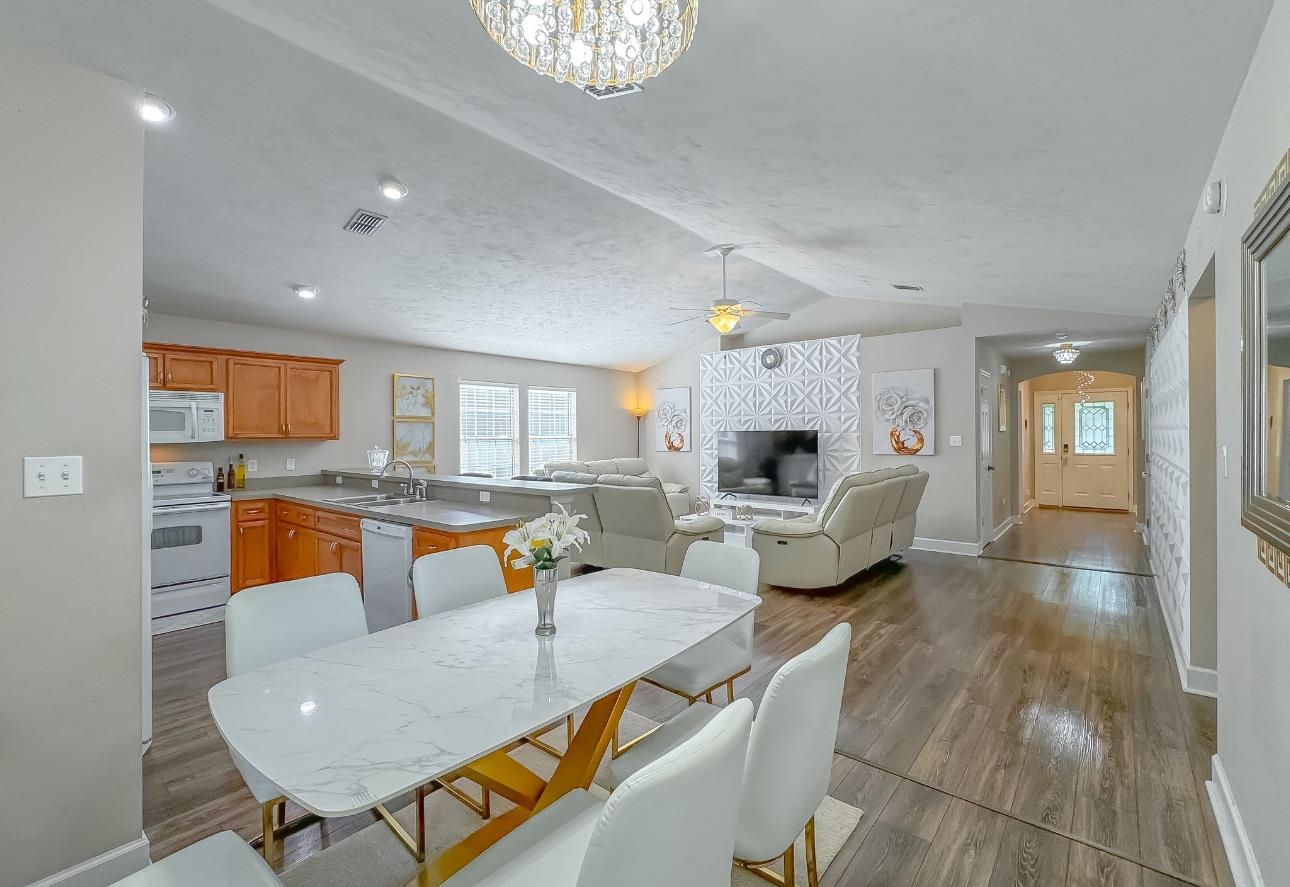 523 BROOKE HAMPTON Drive