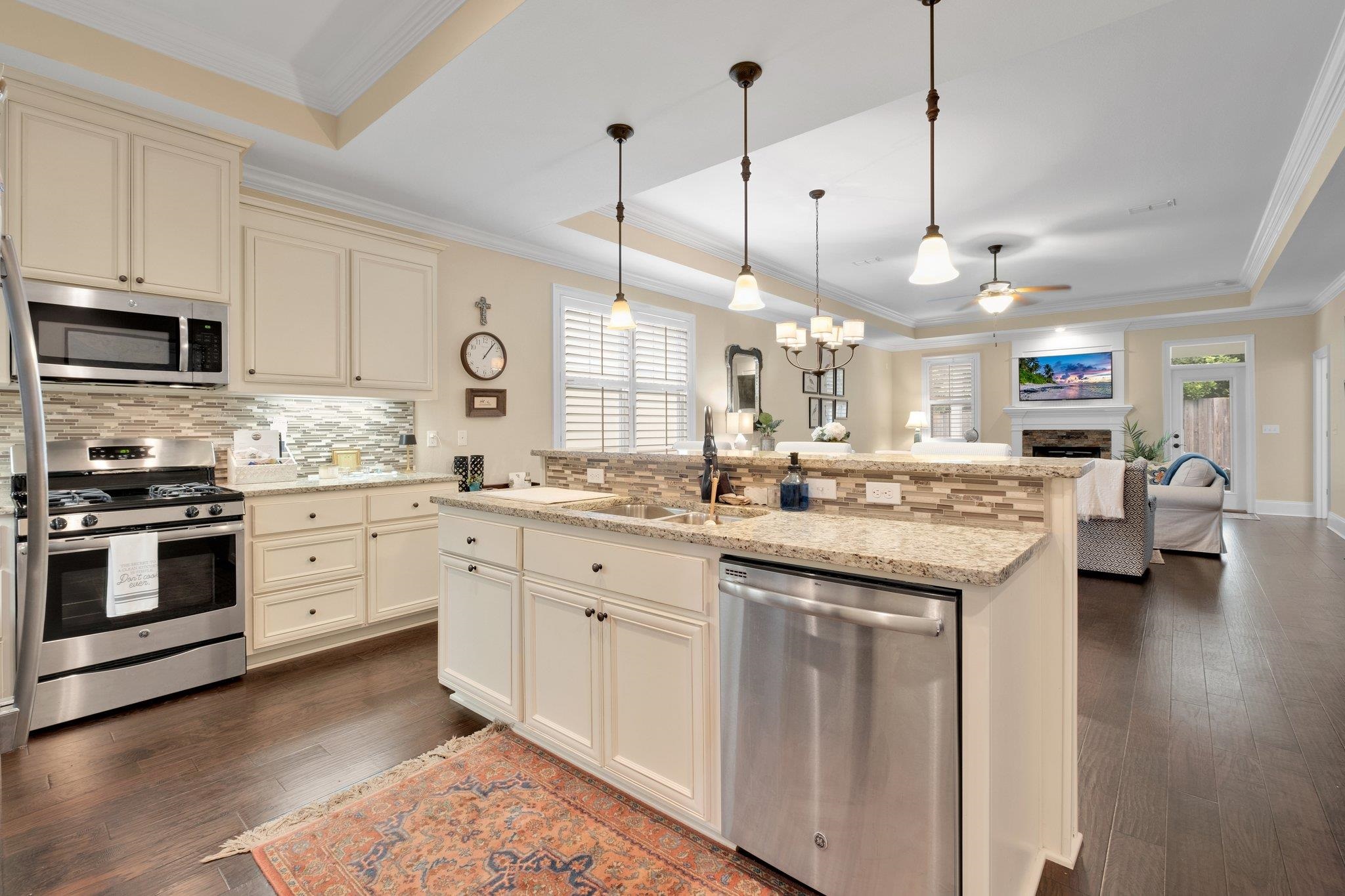 5824 Bascom Drive