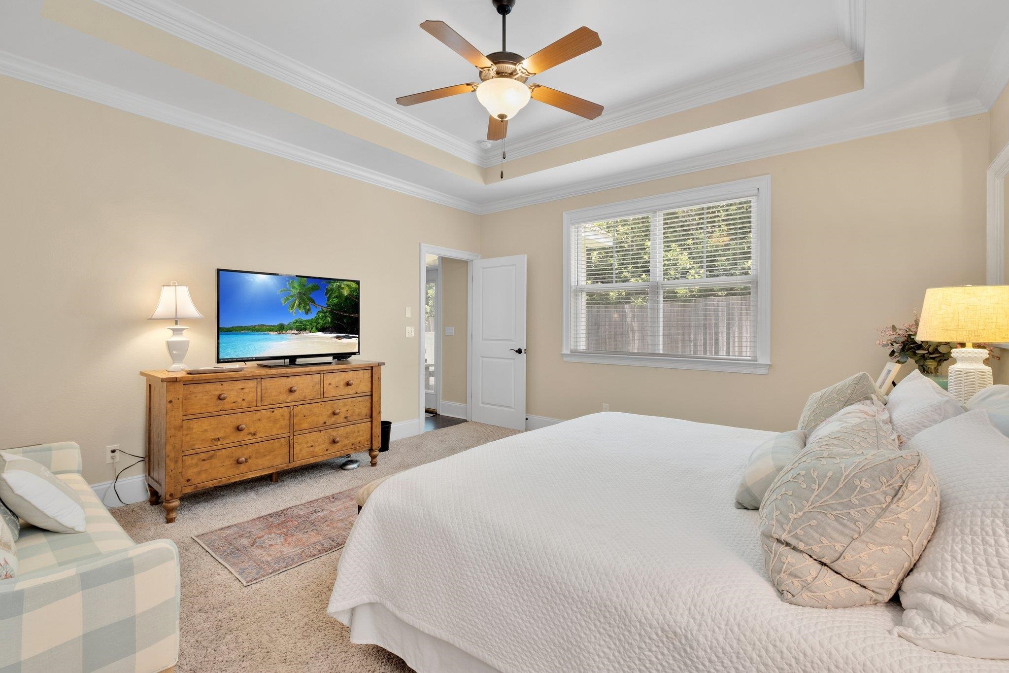 5824 Bascom Drive