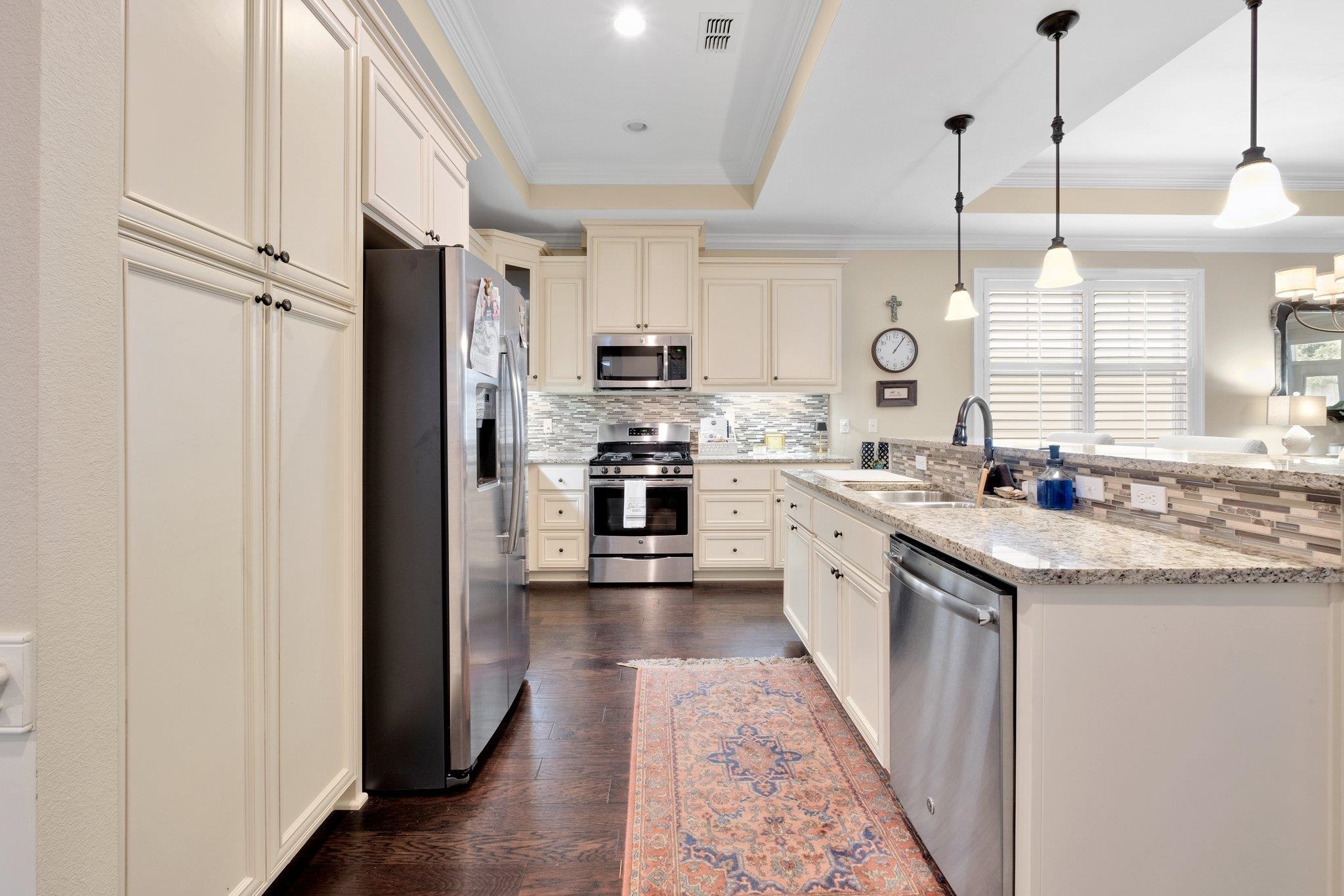 5824 Bascom Drive
