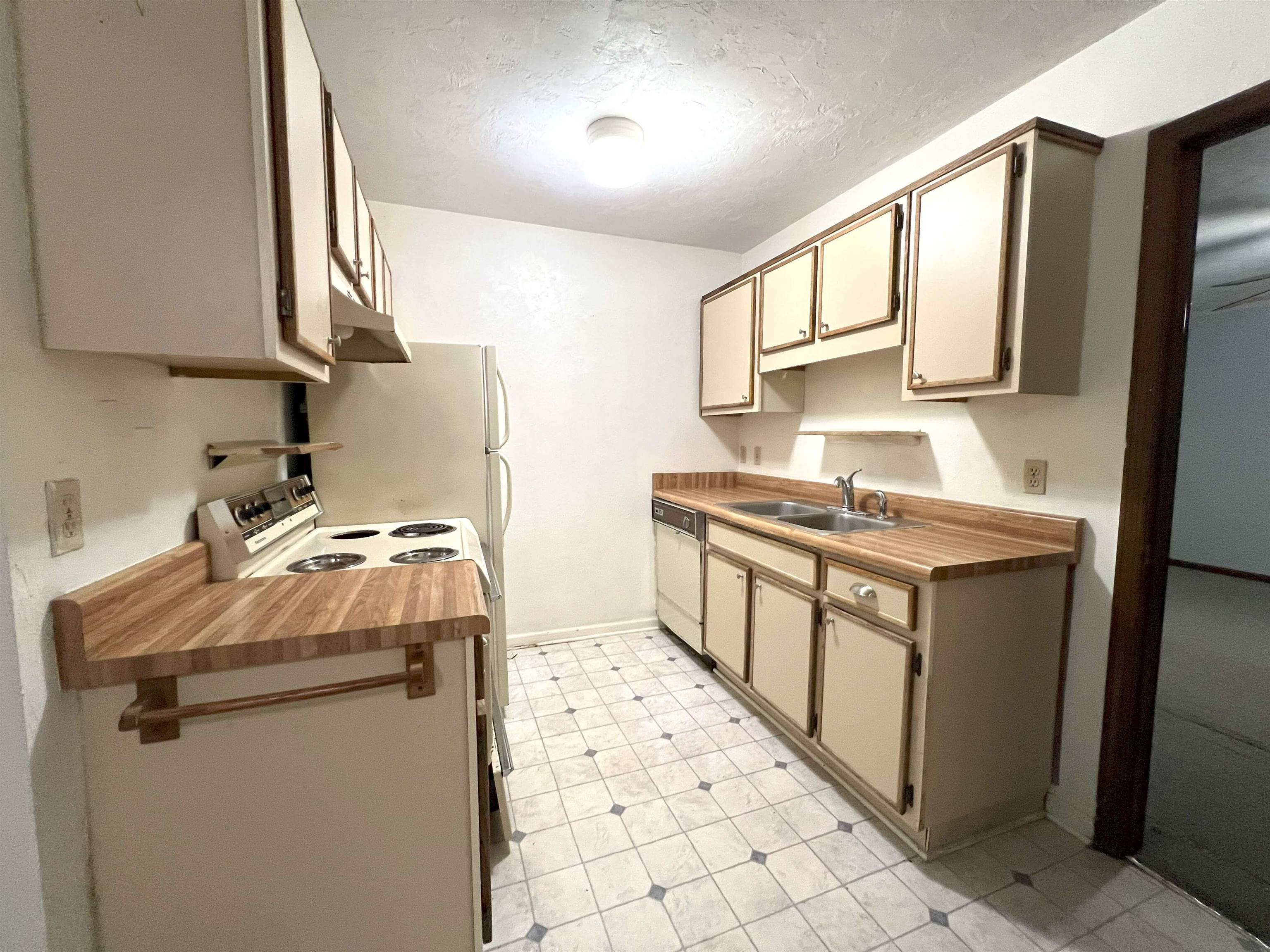 2500 Mar Court