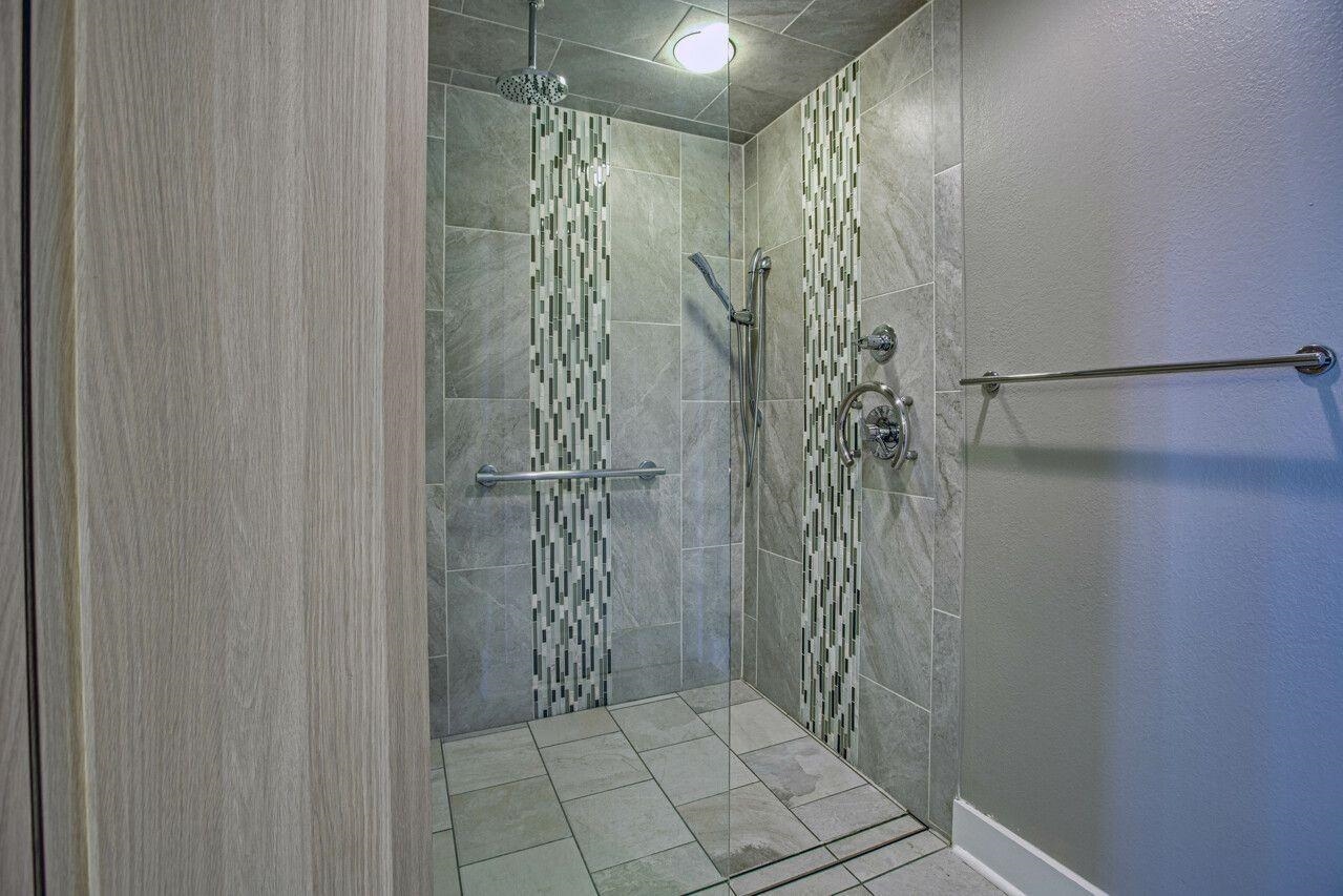 2801 Chancellorsville Drive Unit: 702