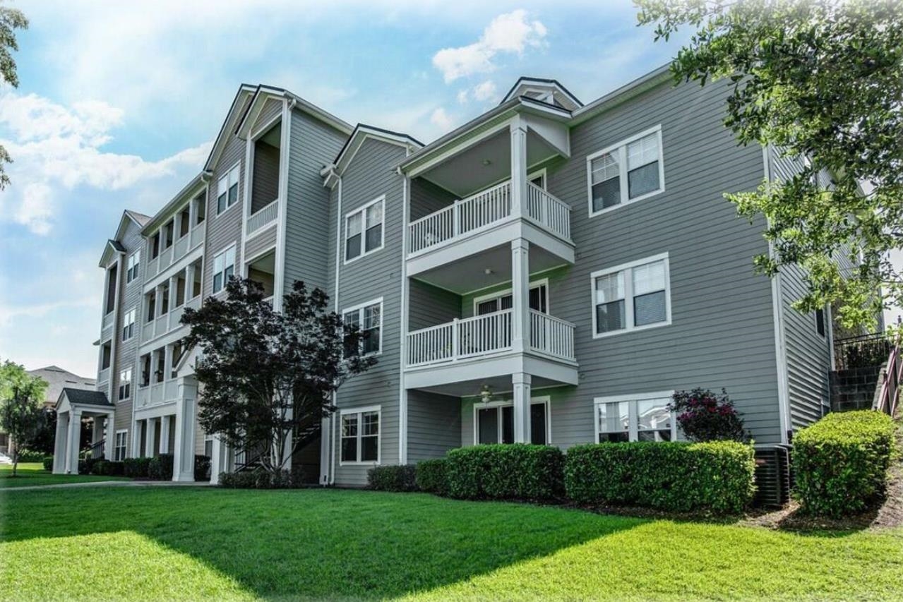 2801 Chancellorsville Drive Unit: 702