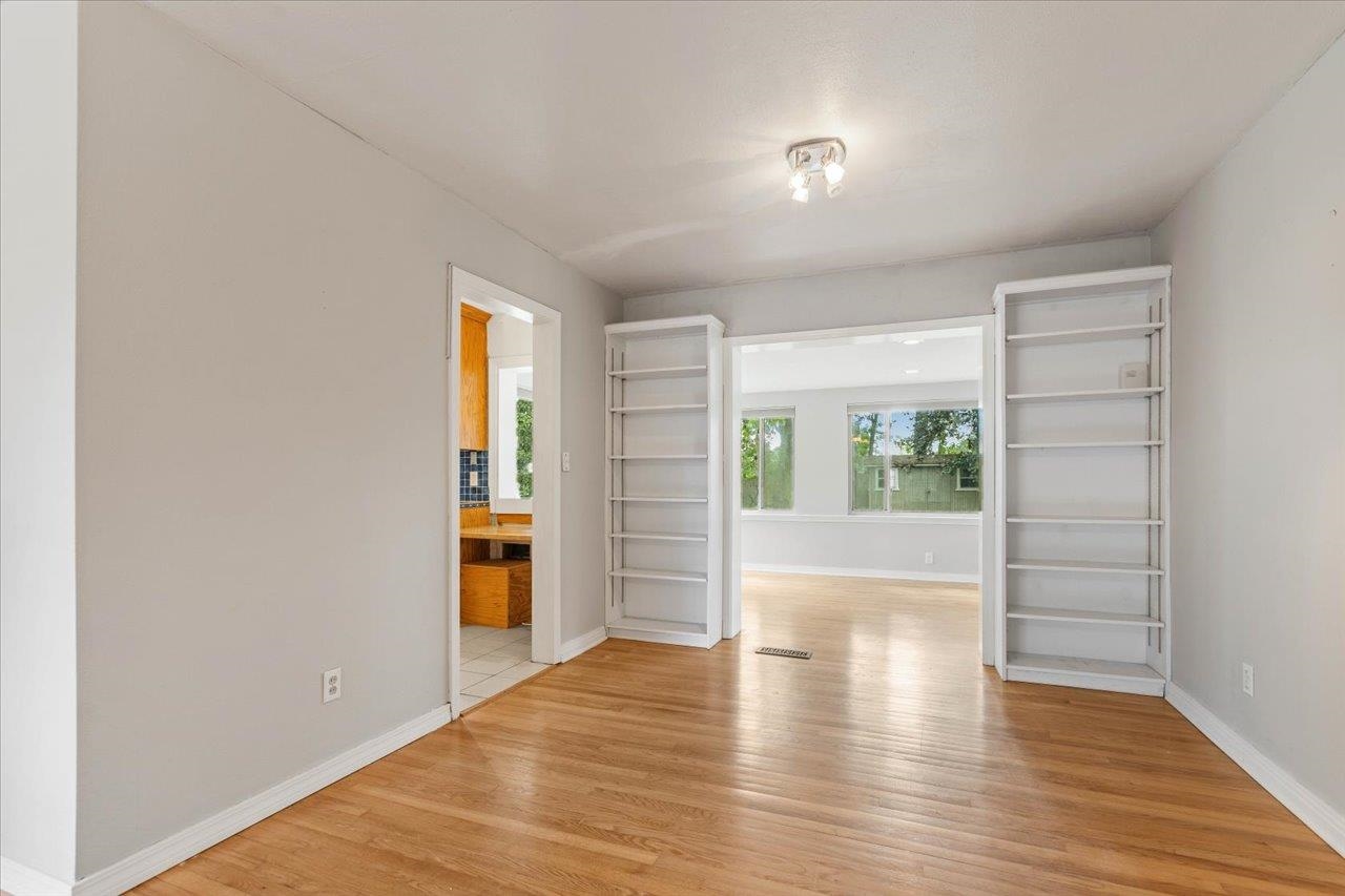 824 Governors Drive