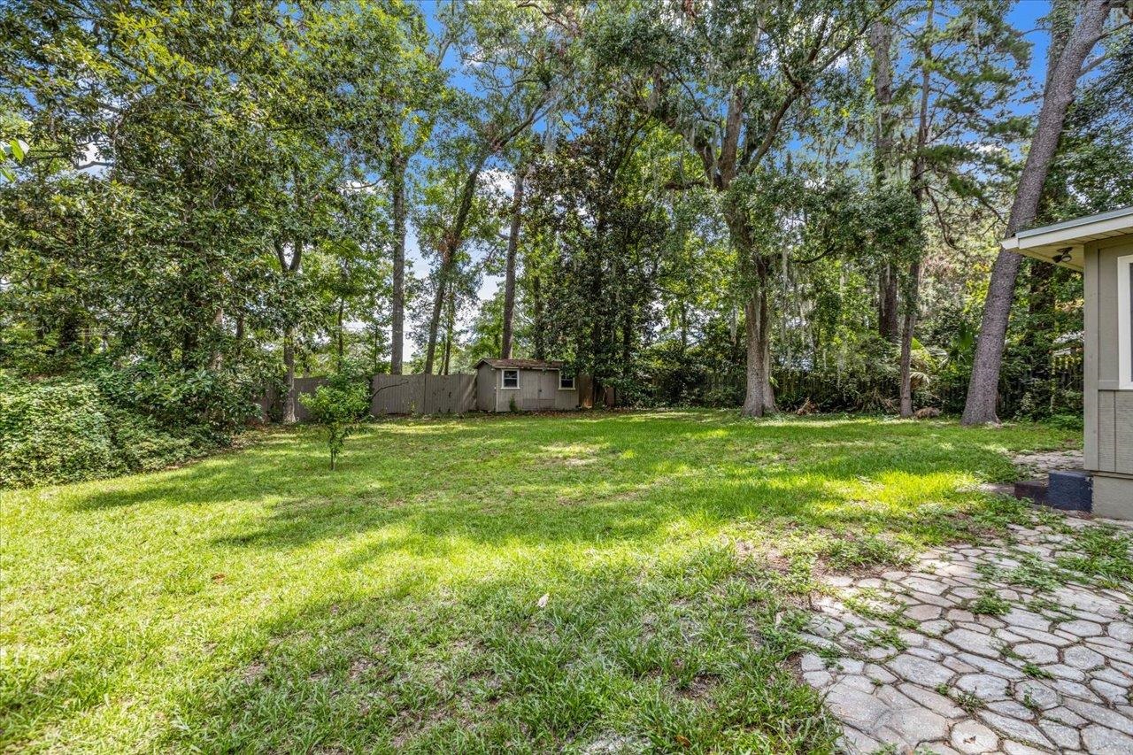 824 Governors Drive