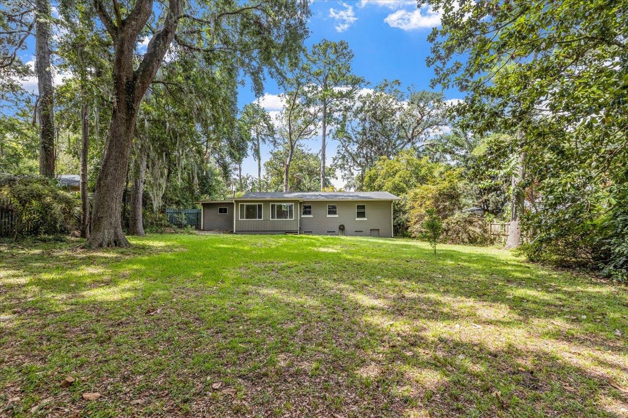 824 Governors Drive