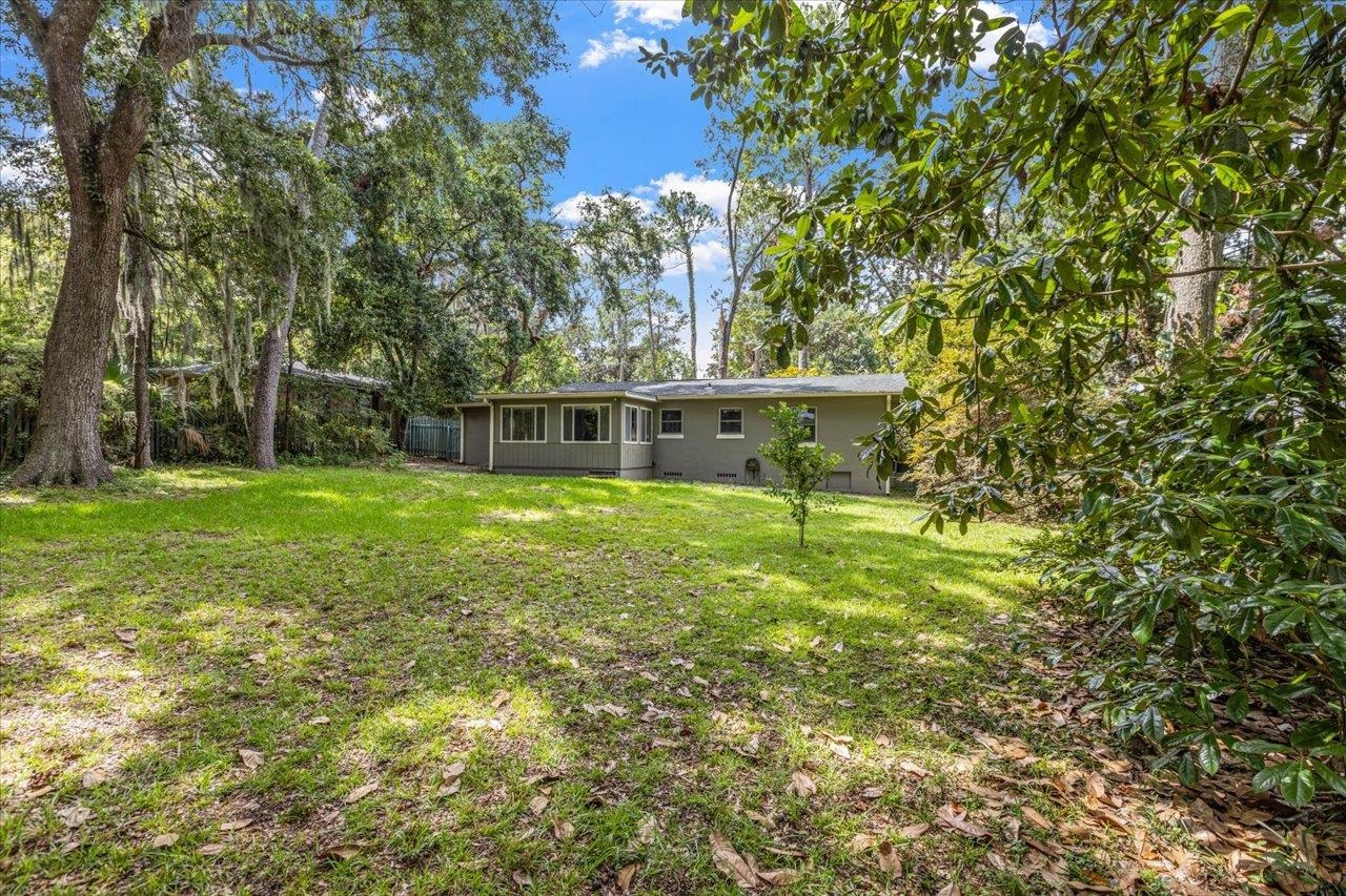 824 Governors Drive