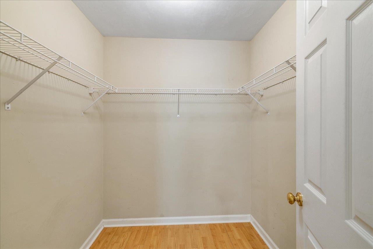 4433 Wesley Drive