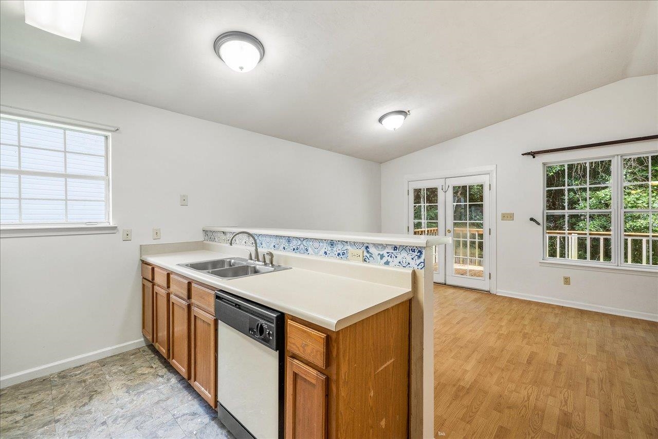 4433 Wesley Drive