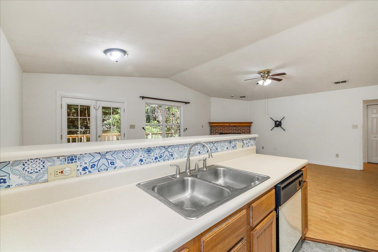 4433 Wesley Drive