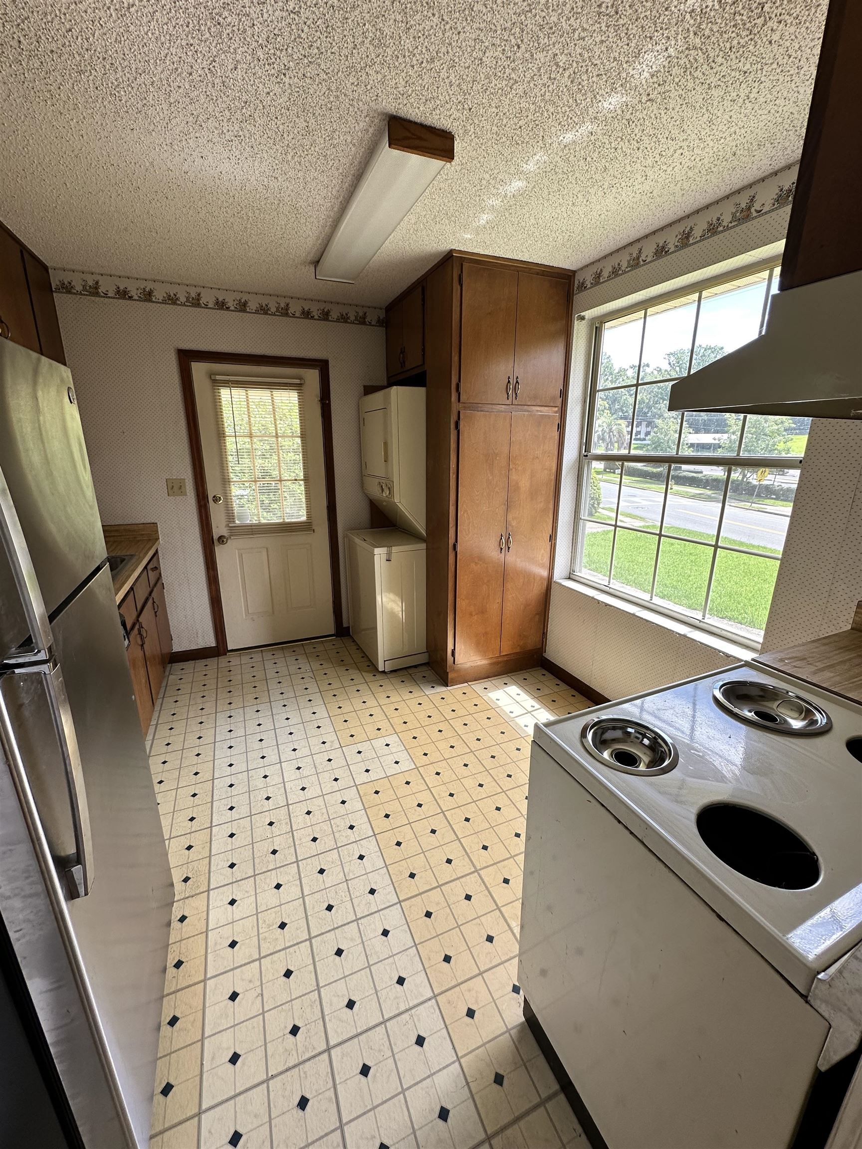 652 & 654 Miccosukee Road Unit: -