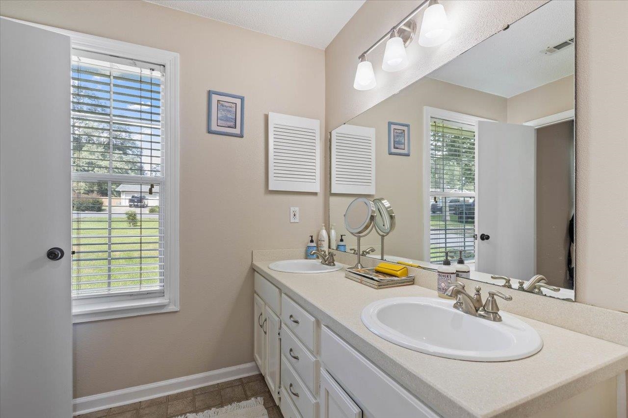 2923 Whirlaway Trail