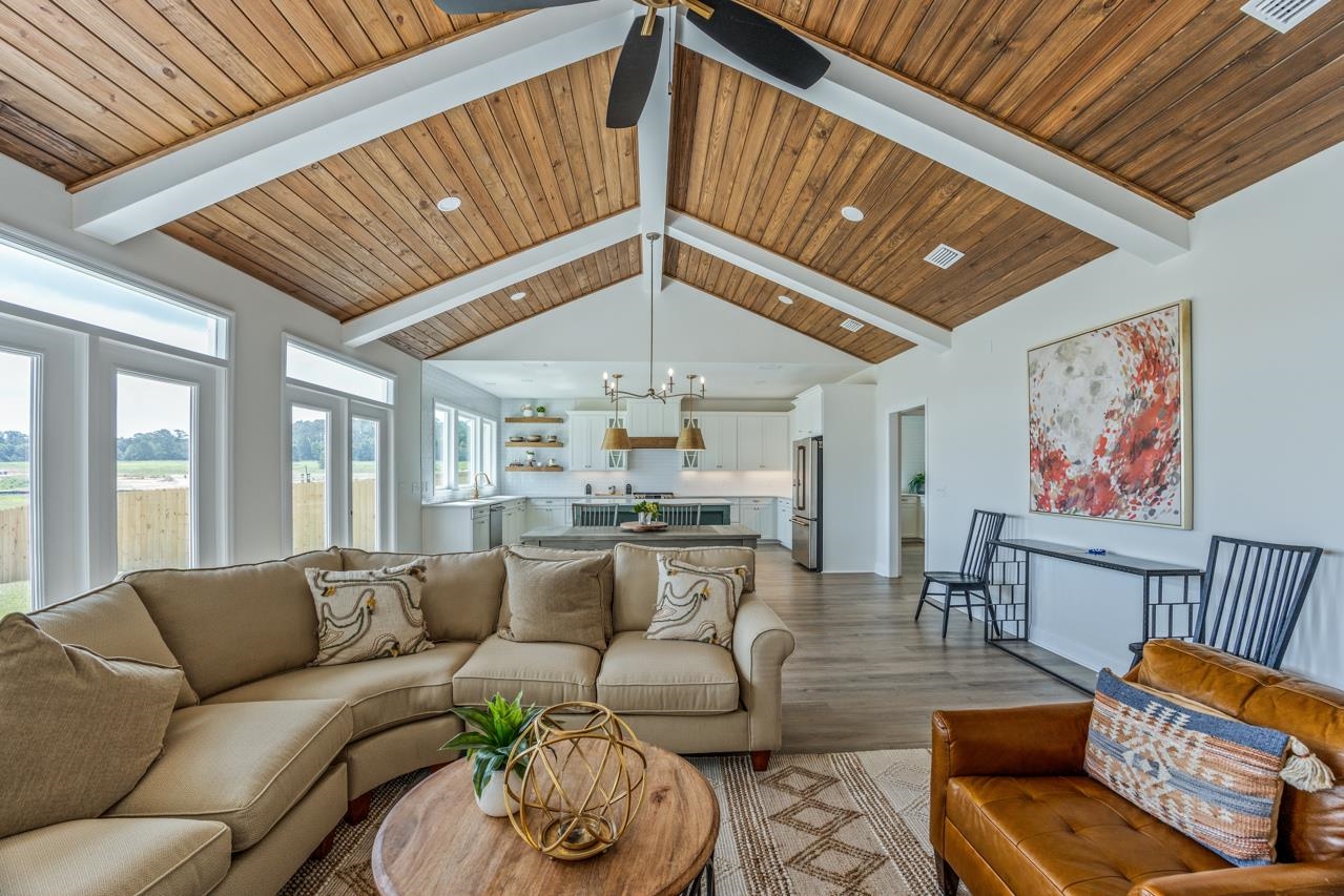 3880 Ardmore Lane