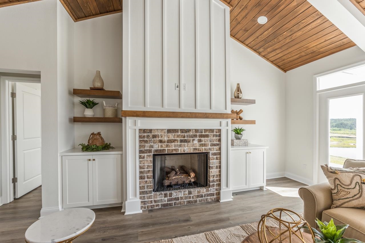 3880 Ardmore Lane