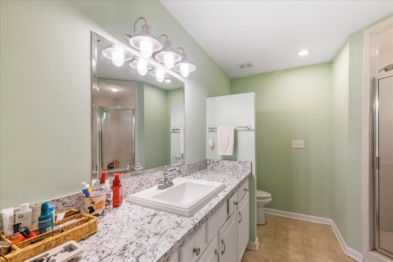 2922 Bay Shore Drive