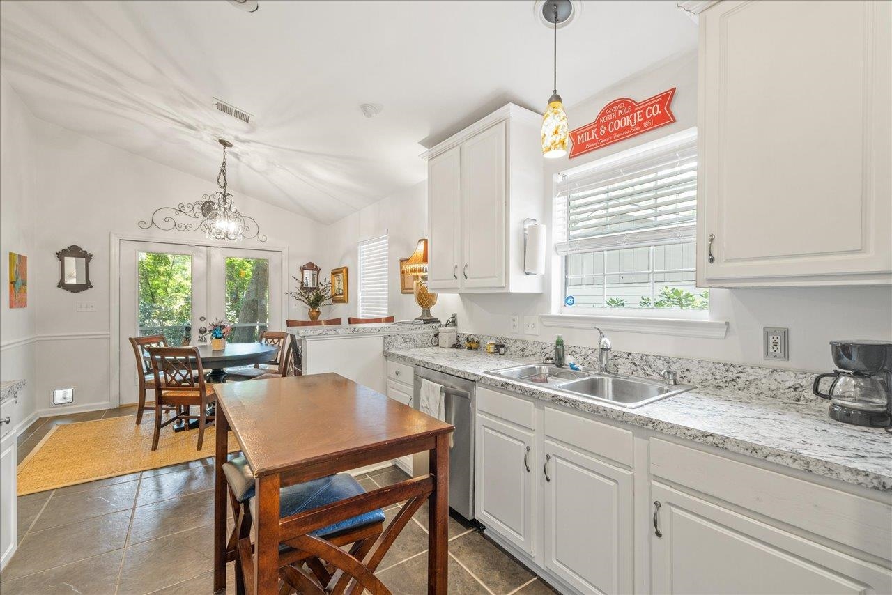 2922 Bay Shore Drive