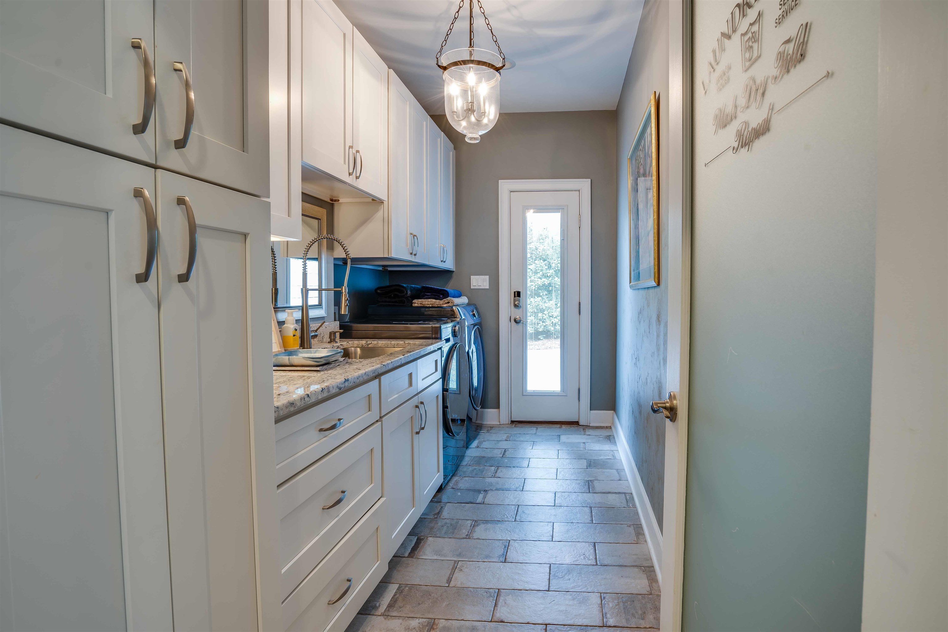 5329 Pembridge Place