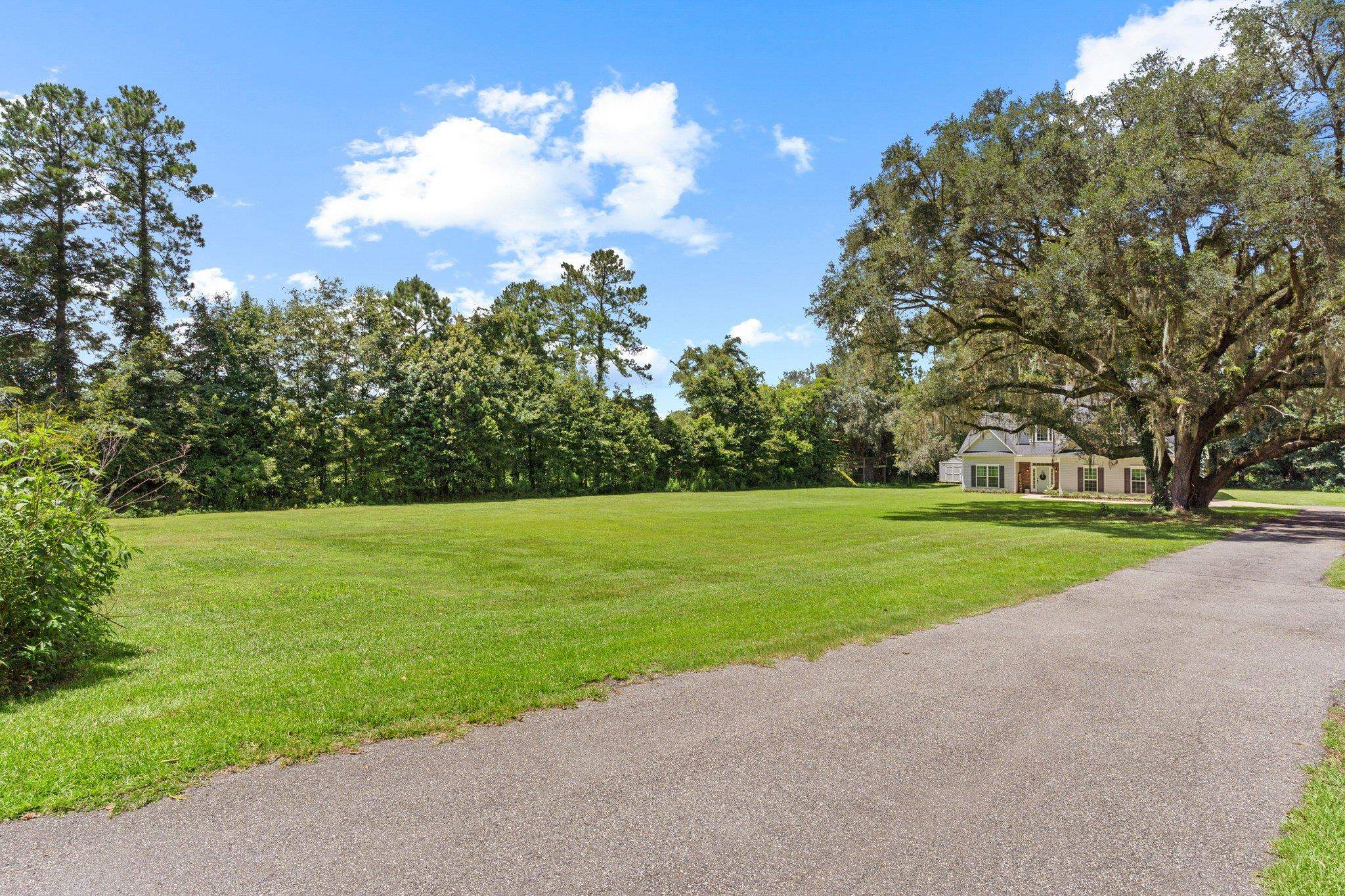 8300 Mahan Drive