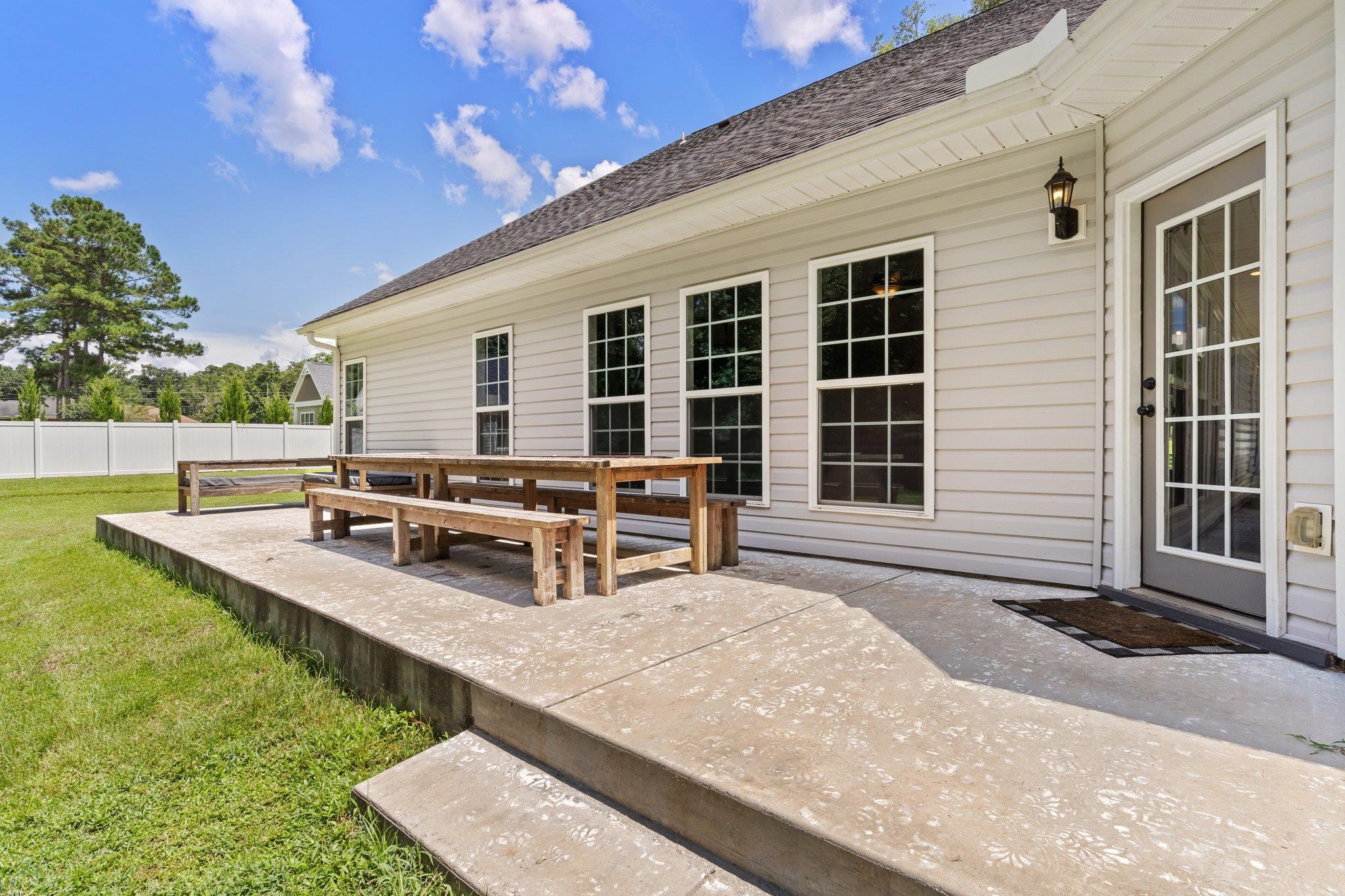 8300 Mahan Drive