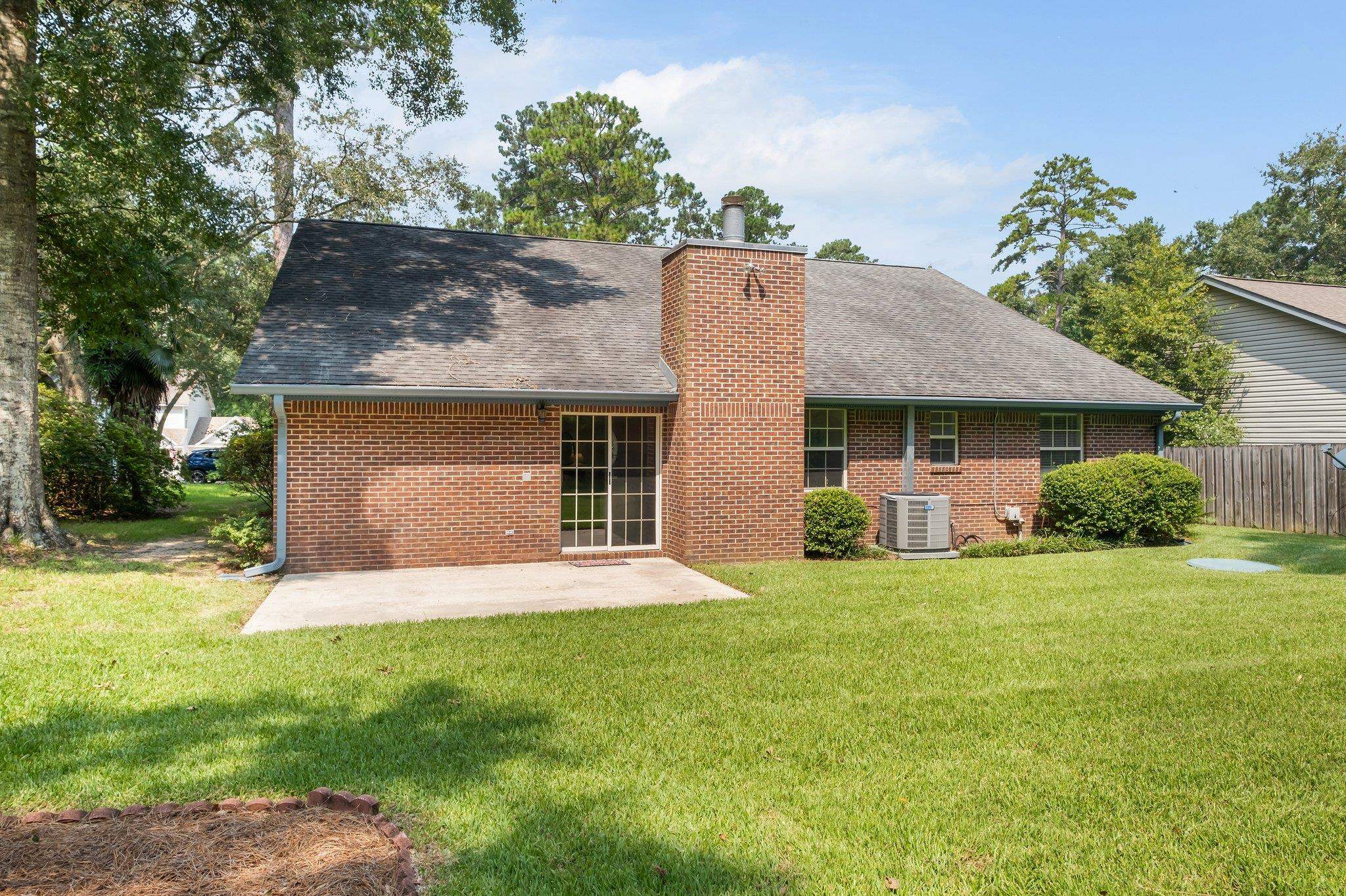 8725 Minnow Creek Drive