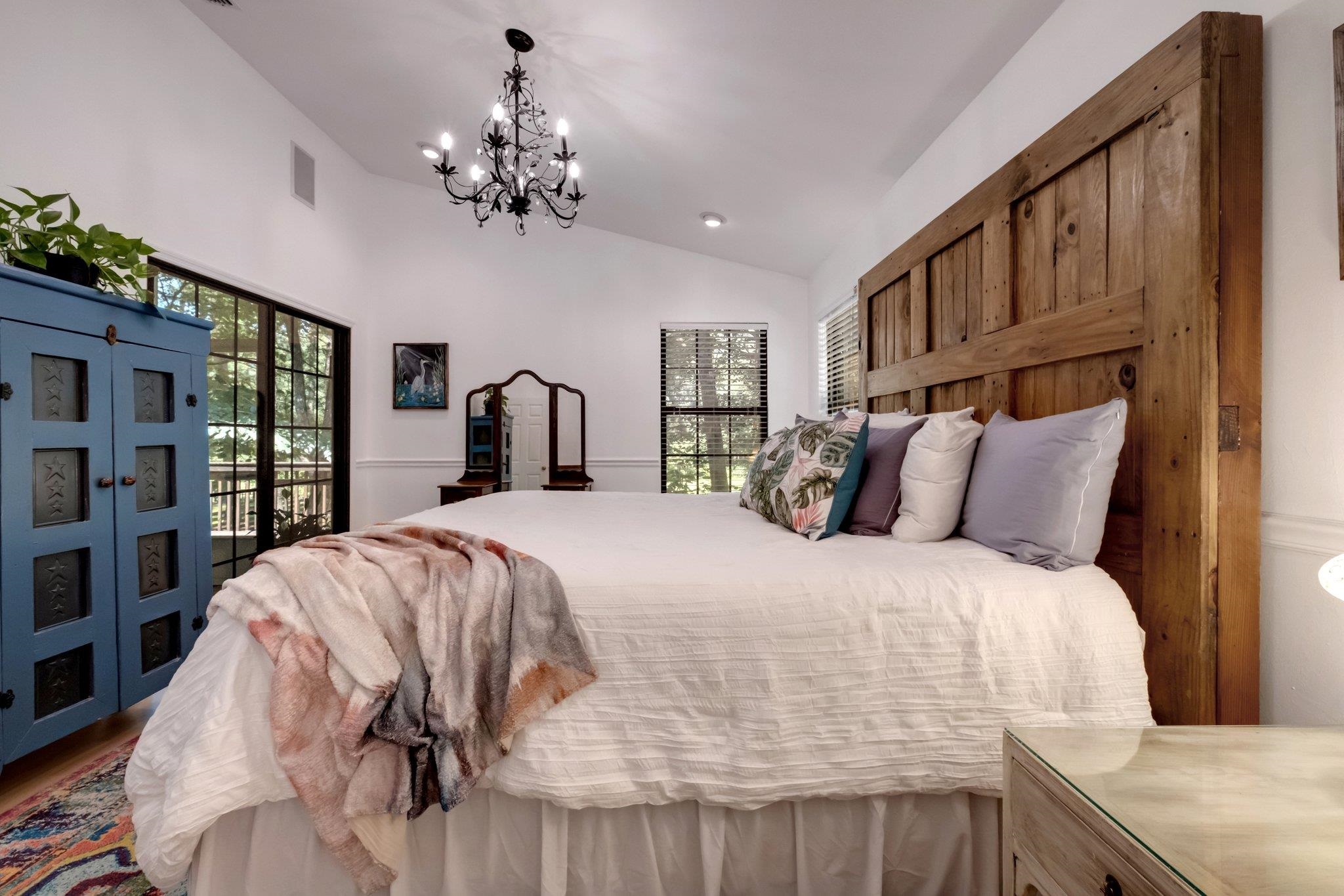 1821 Tallavana Trail