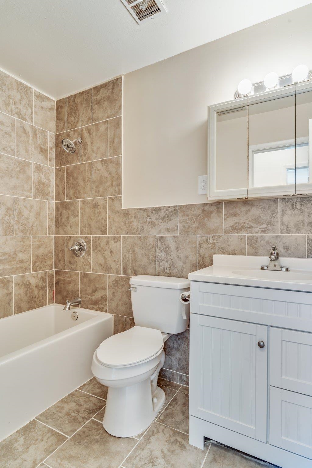 1120 Nandina Court
