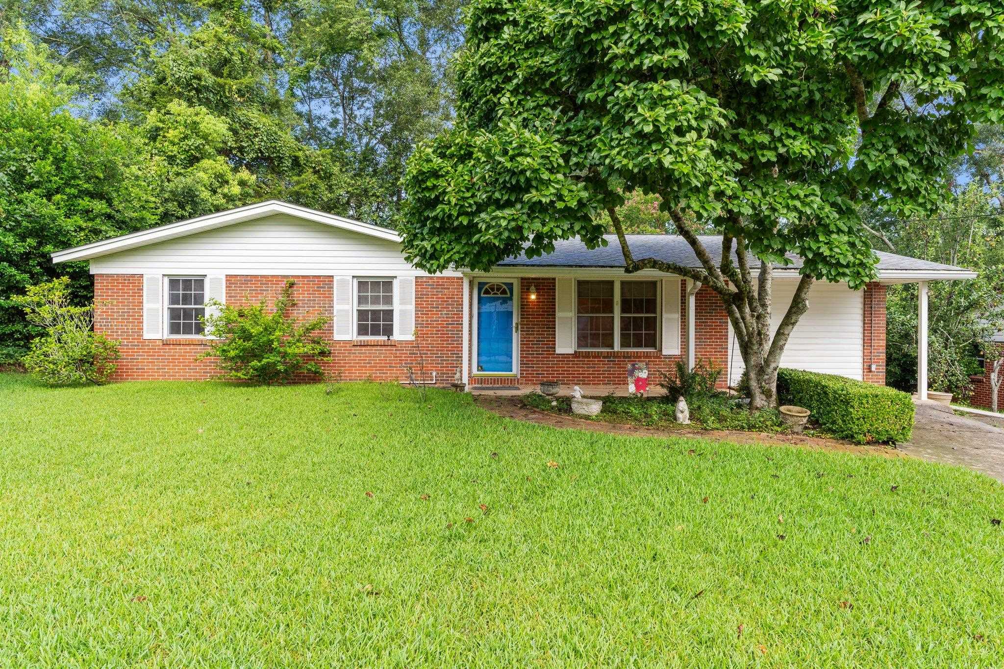 1120 Nandina Court