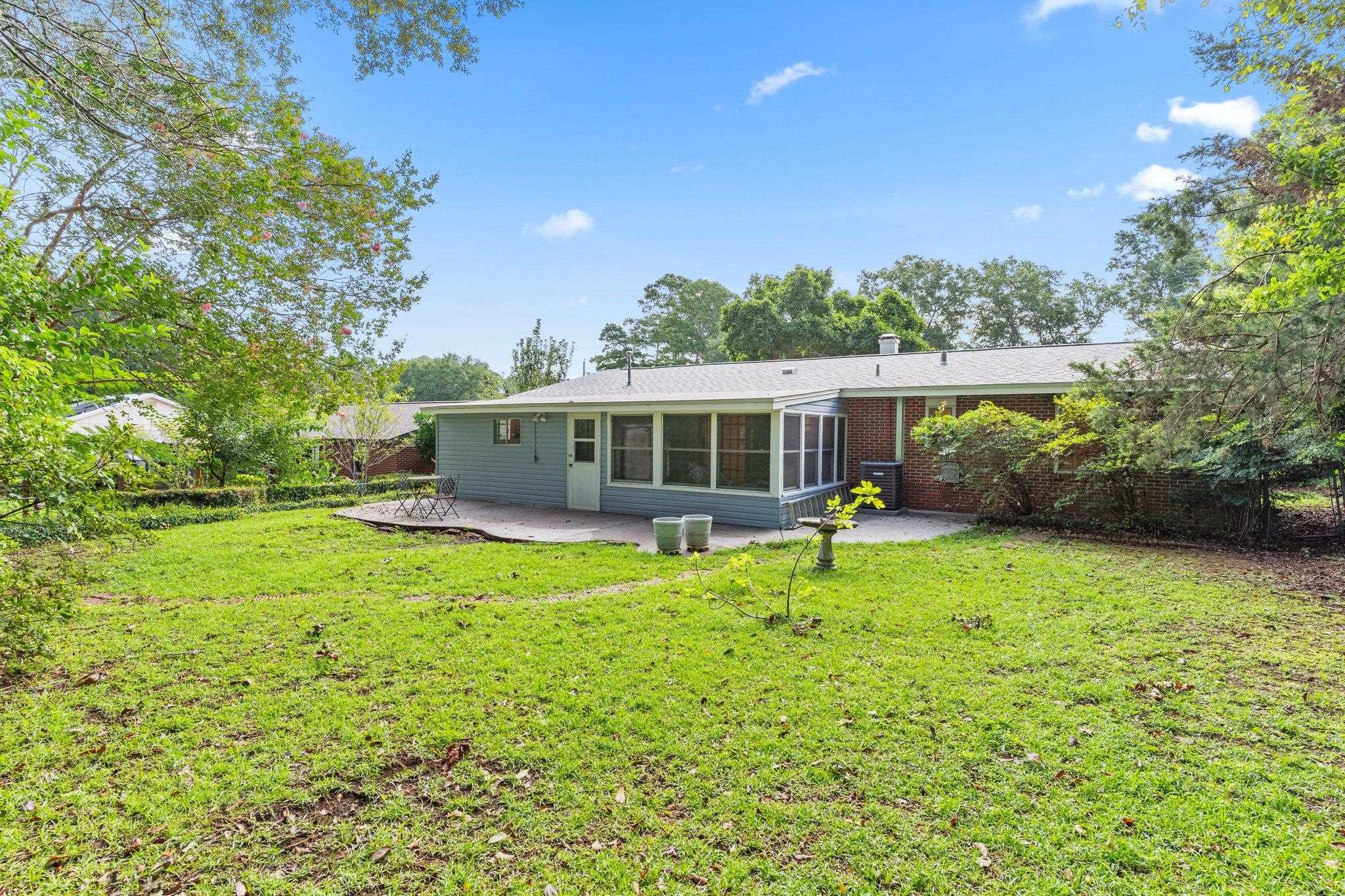 1120 Nandina Court