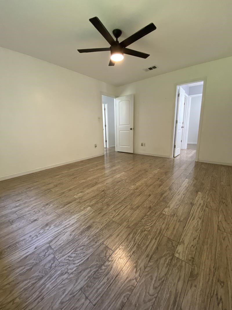 2415 Ian Drive