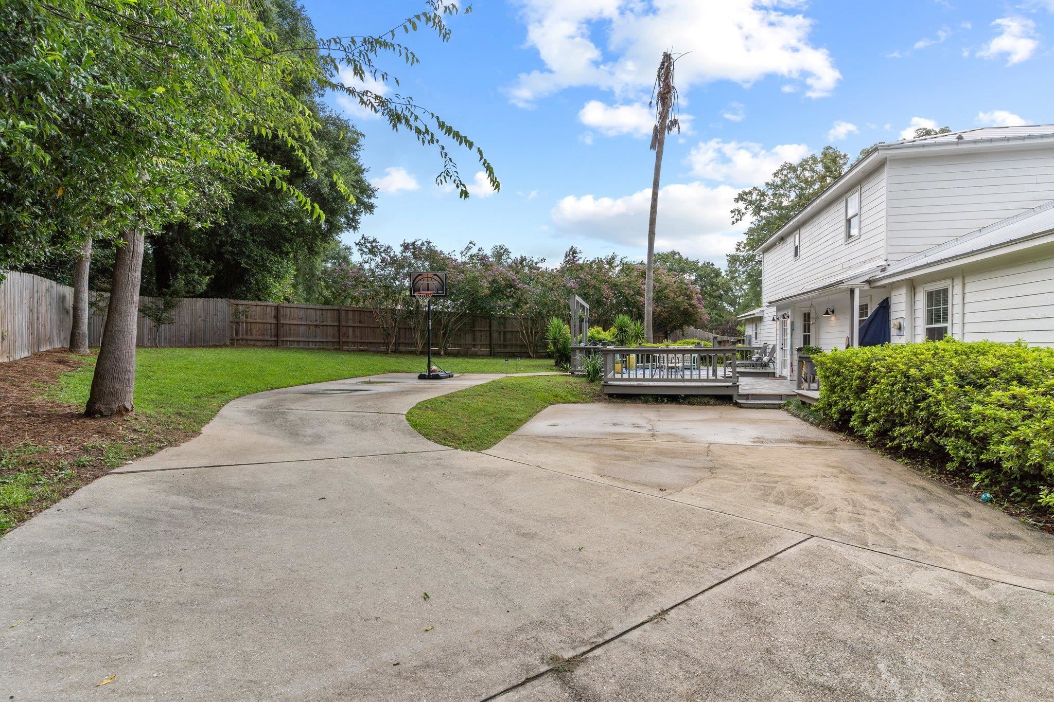 3074 Fermanagh Drive
