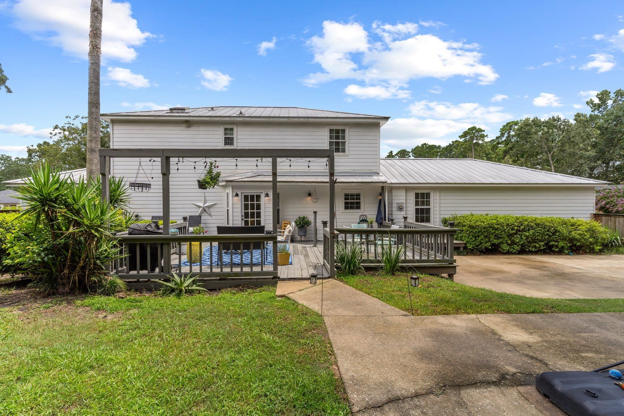 3074 Fermanagh Drive