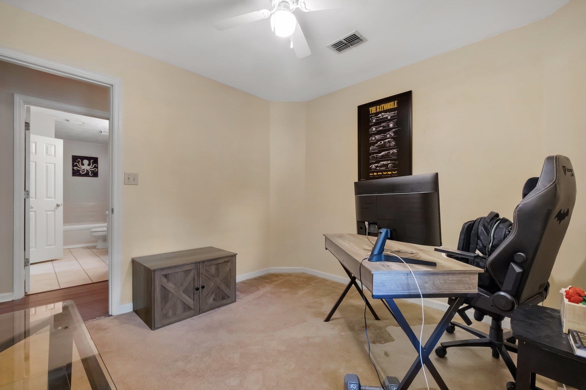 2587 Yarmouth Lane